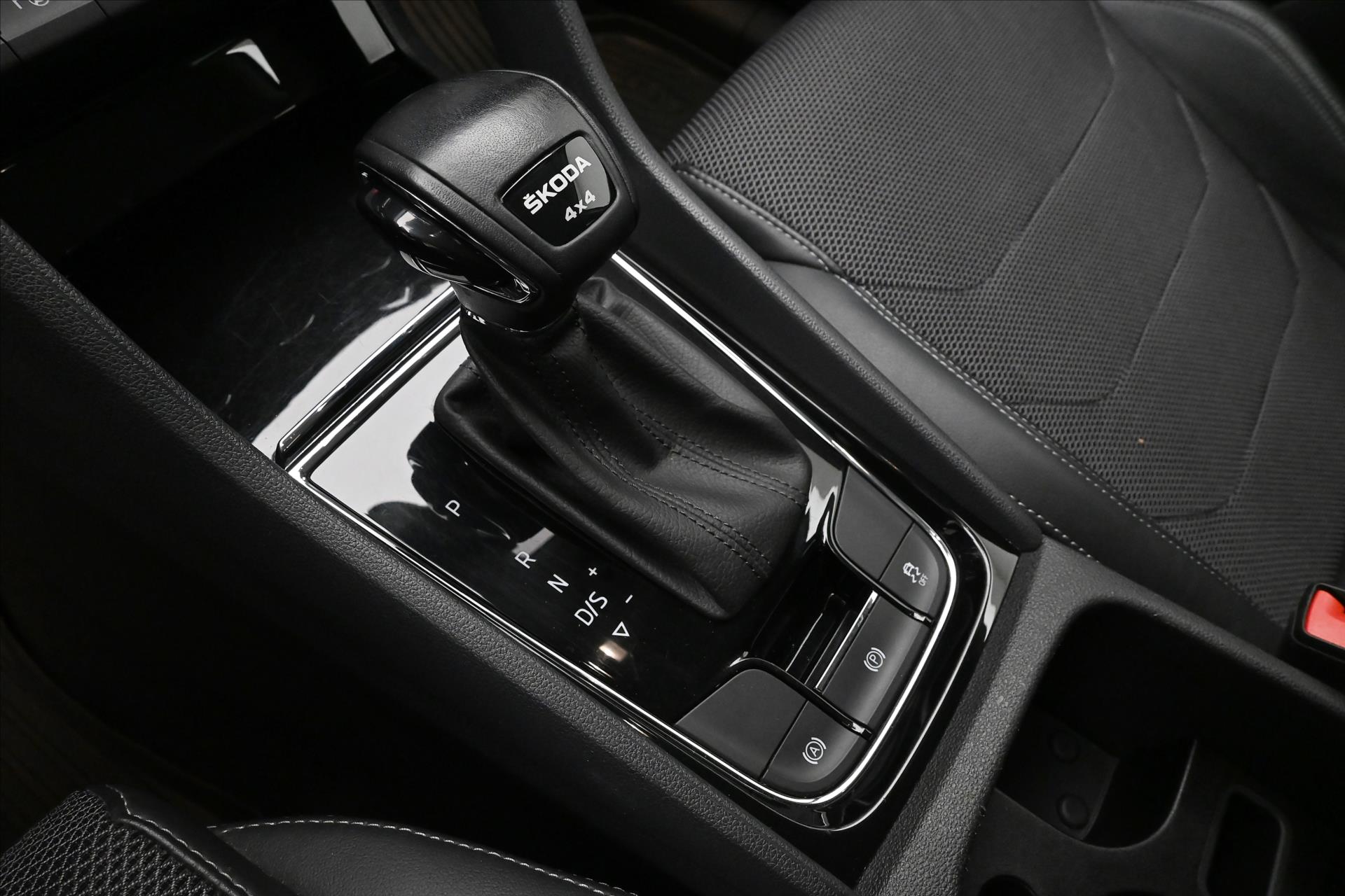 Hlavní fotografie vozu Škoda Kodiaq 2,0 TDI 147kW DSG 4x4 Style Záruka až 5 let (22)