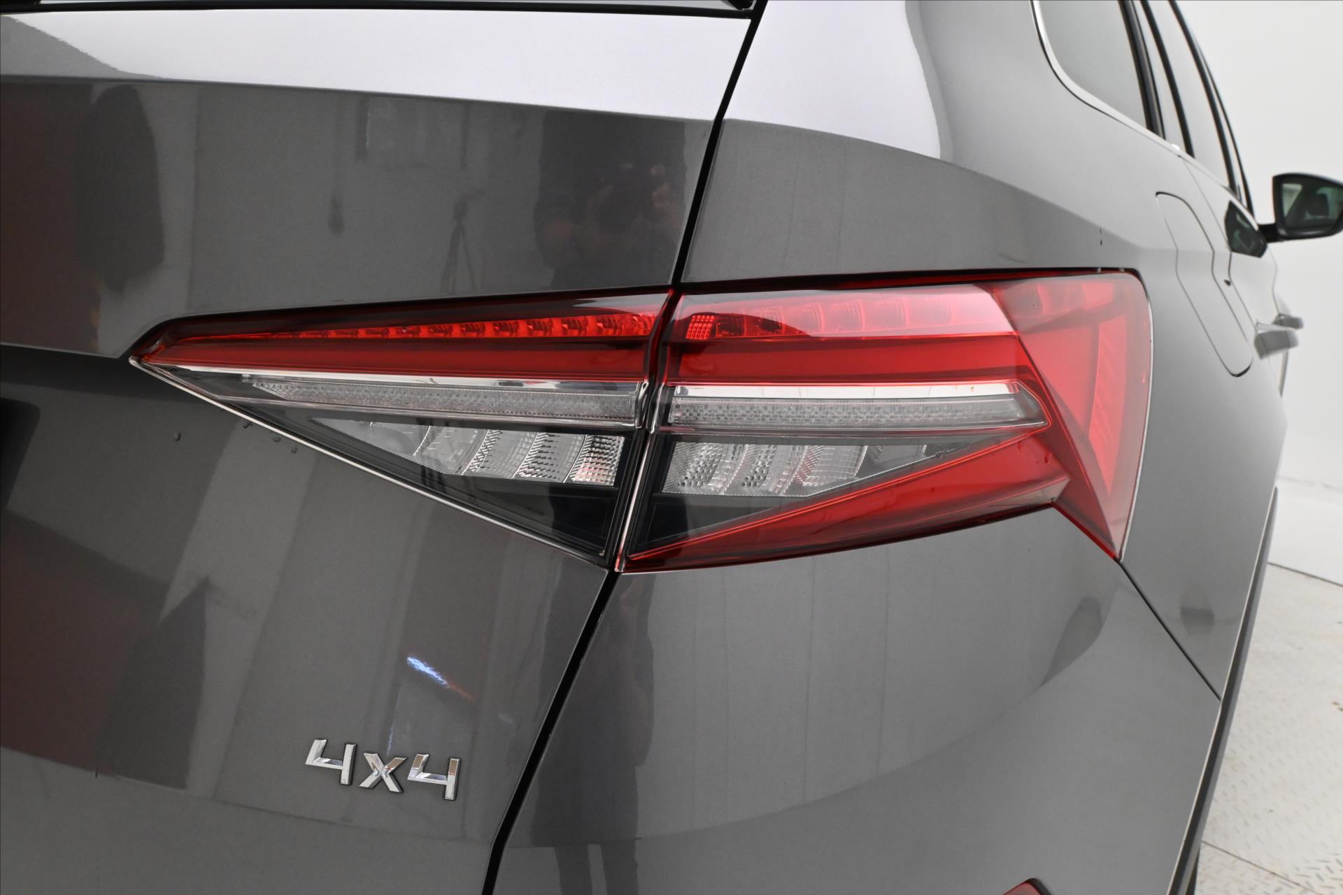 Hlavní fotografie vozu Škoda Kodiaq 2,0 TDI 147kW DSG 4x4 Style Záruka až 5 let (30)