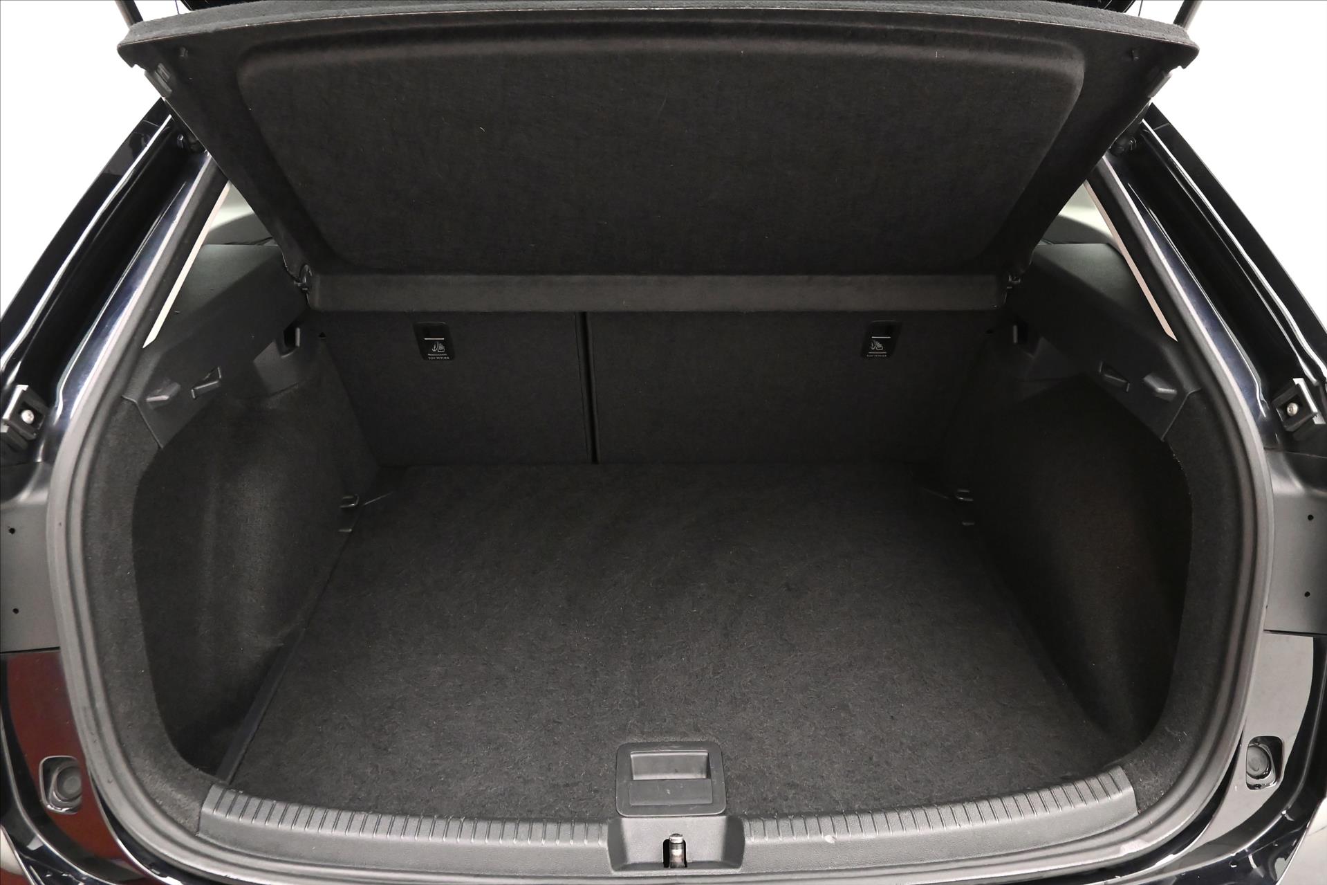 Main photo of the car Volkswagen Taigo 1.0 TSI 81 kW DSG LIFE Warranty up to 5 years (10)