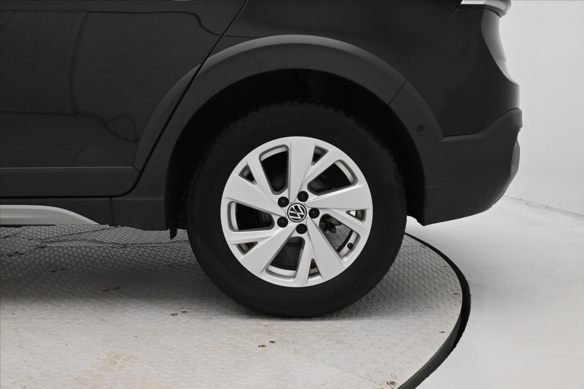 Main photo of the car Volkswagen Taigo 1.0 TSI 81 kW DSG LIFE Warranty up to 5 years (28)