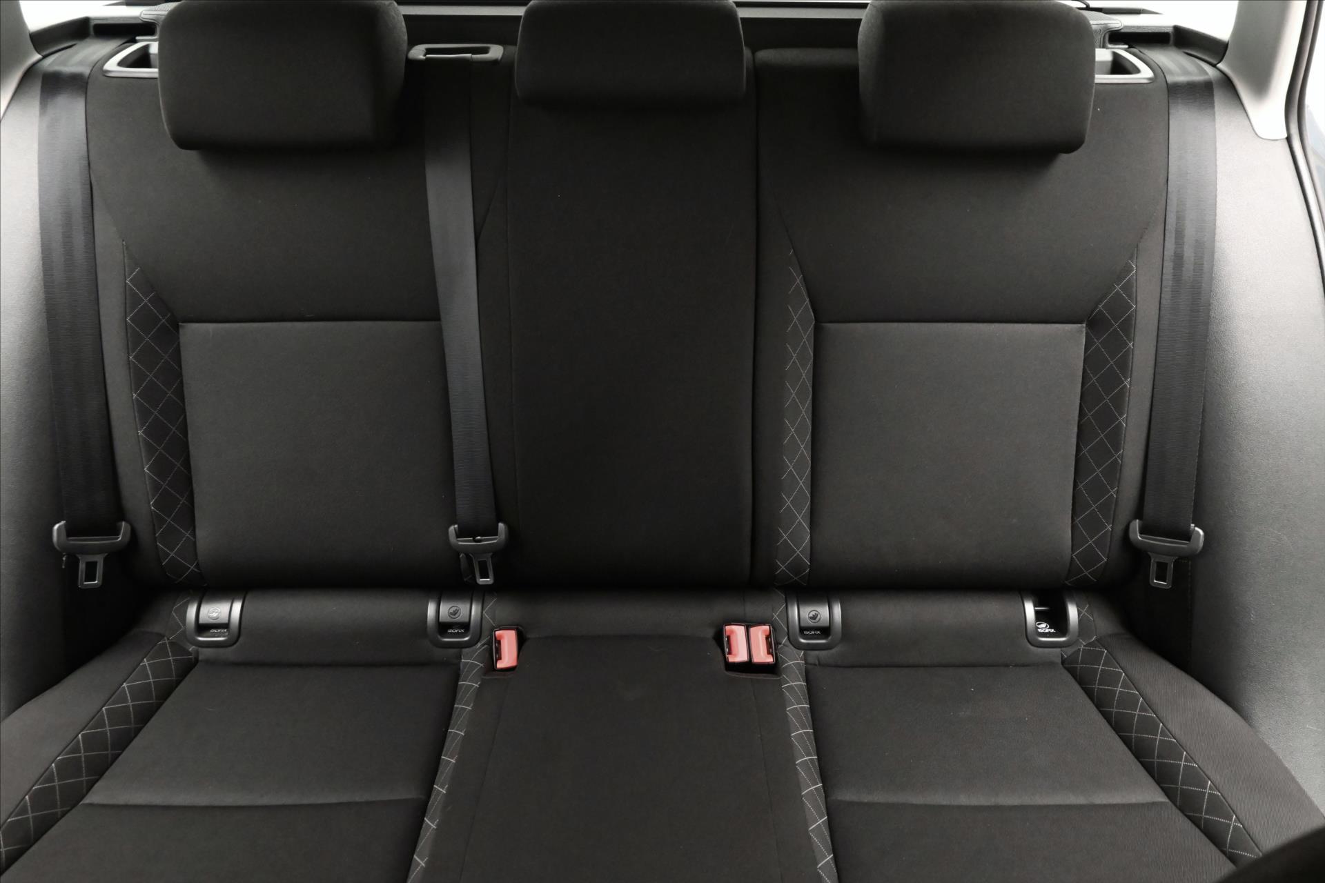 Main photo of the car Skoda Octavia 1,2 TSI 63kW Active Záruka až 5 let (25)