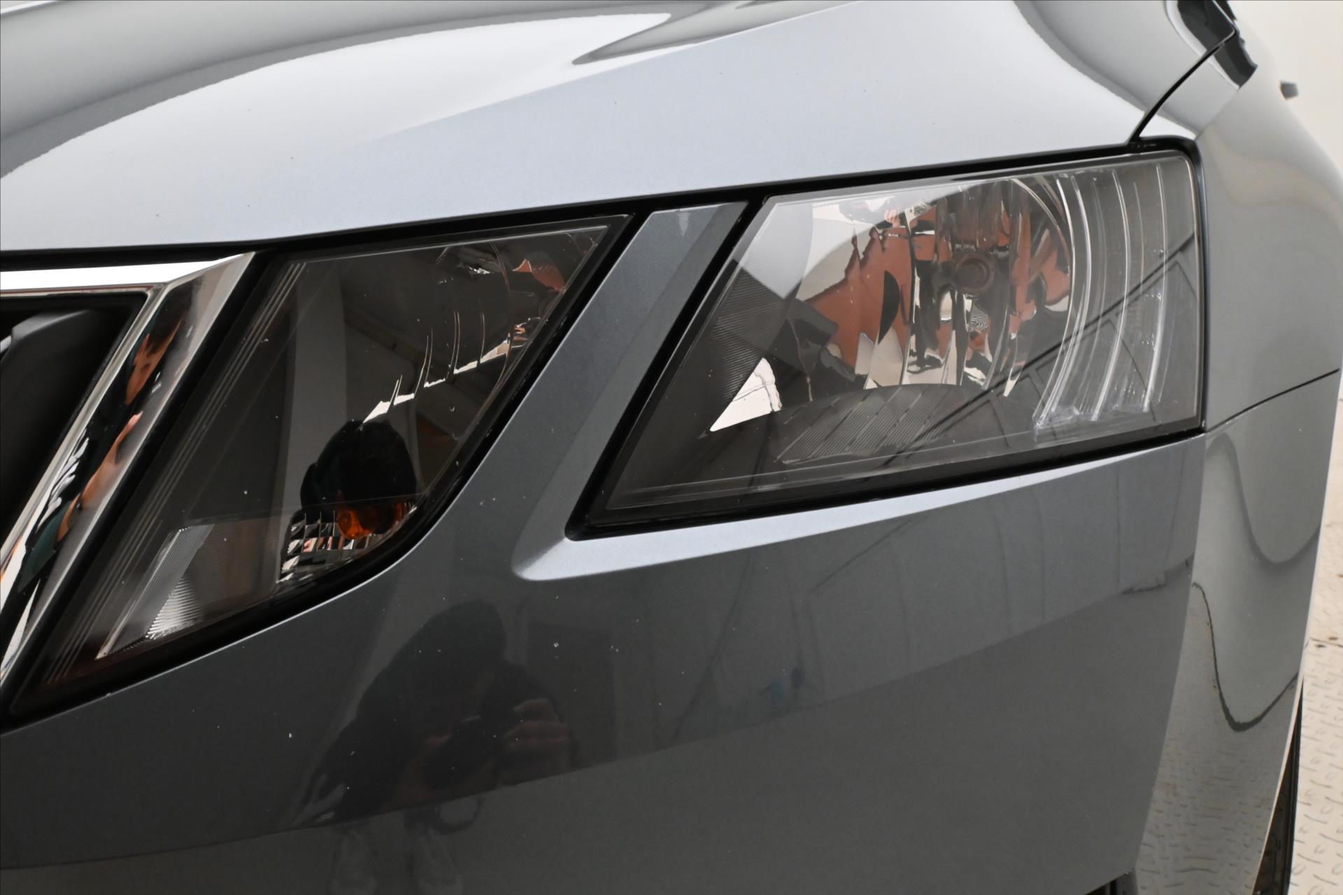 Main photo of the car Skoda Octavia 1,2 TSI 63kW Active Záruka až 5 let (26)