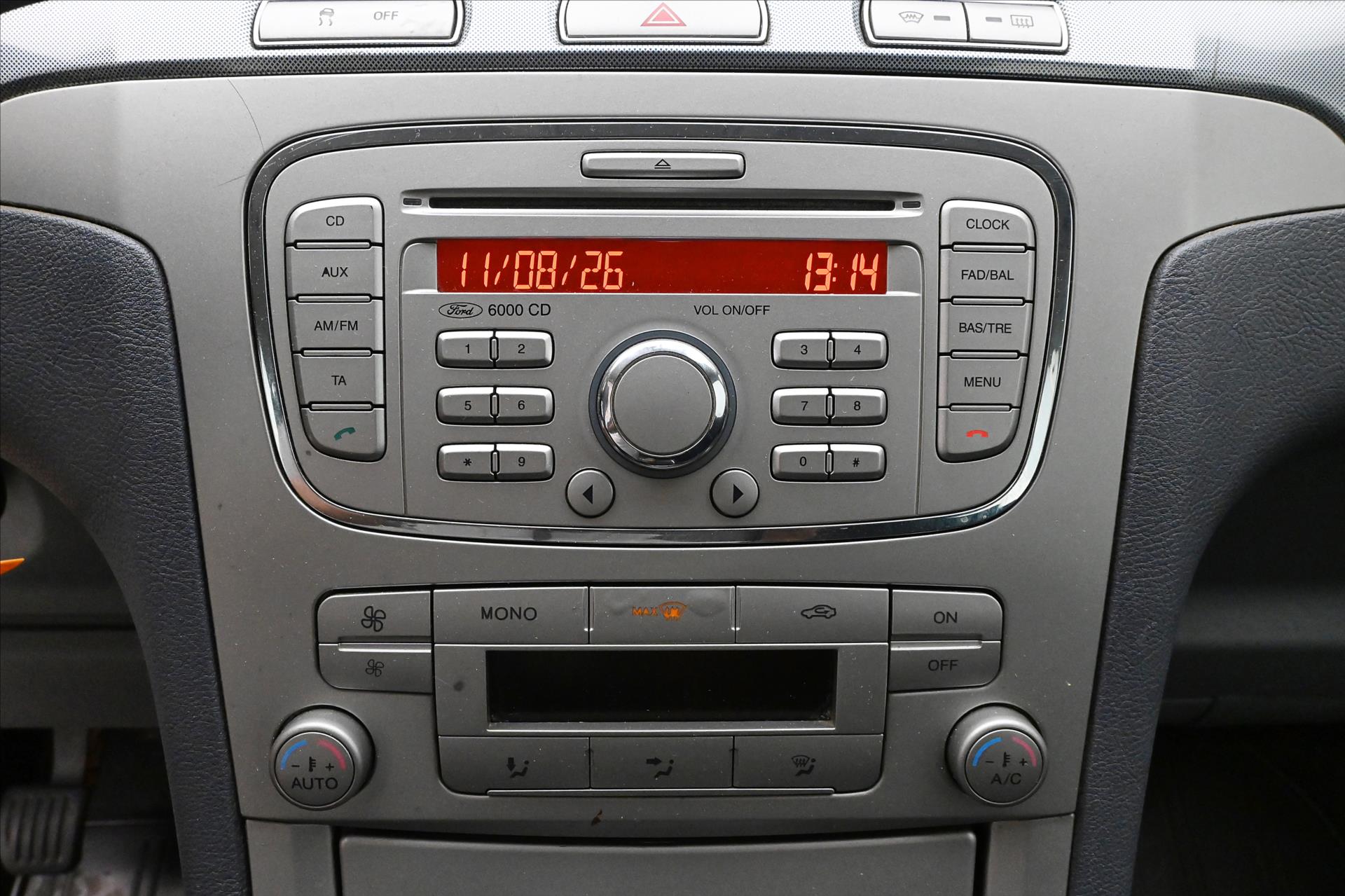 Hlavní fotografie vozu Ford S-MAX 1,8 TDCi 92 kW Tažné (19)