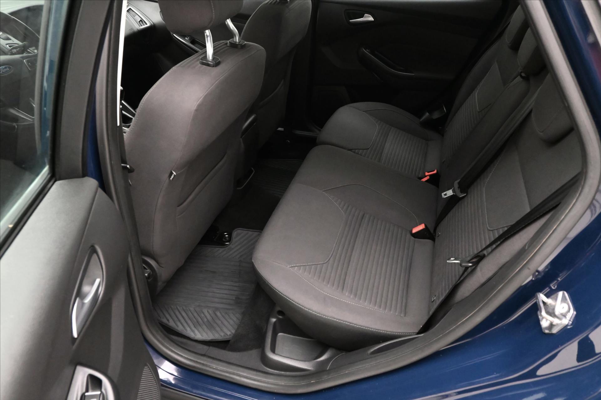 Main photo of the car Ford Focus 1,0 EcoBoost 92 kW TAŽNÉ Záruka až 5 let (14)