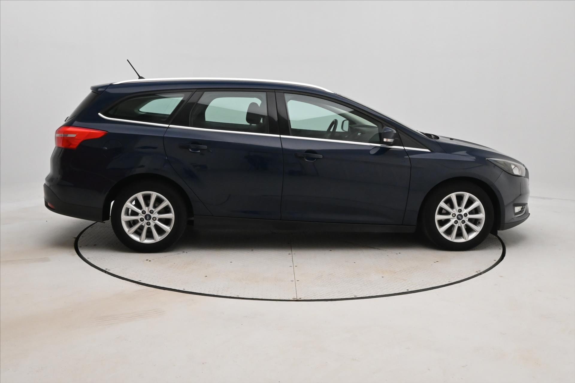 Main photo of the car Ford Focus 1,0 EcoBoost 92 kW TAŽNÉ Záruka až 5 let (4)