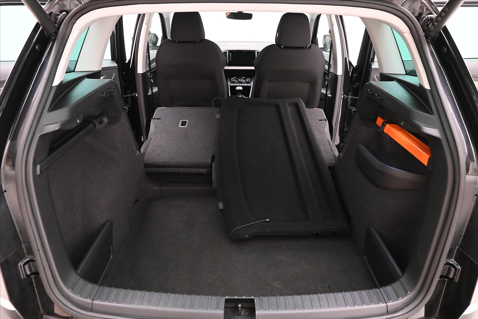 Main photo of the car Skoda Karoq 1.5 TSI 110 kW DSG STYLE Warranty up to 5 years (11)