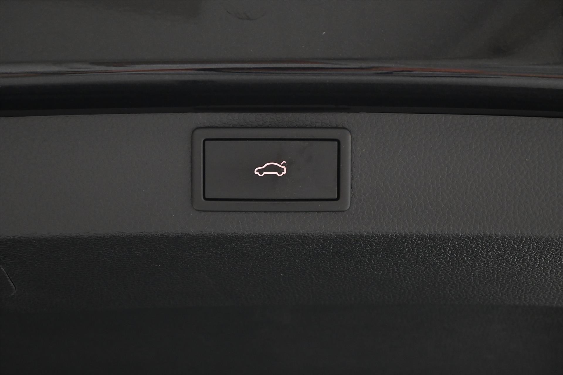 Main photo of the car Skoda Karoq 1.5 TSI 110 kW DSG STYLE Warranty up to 5 years (27)