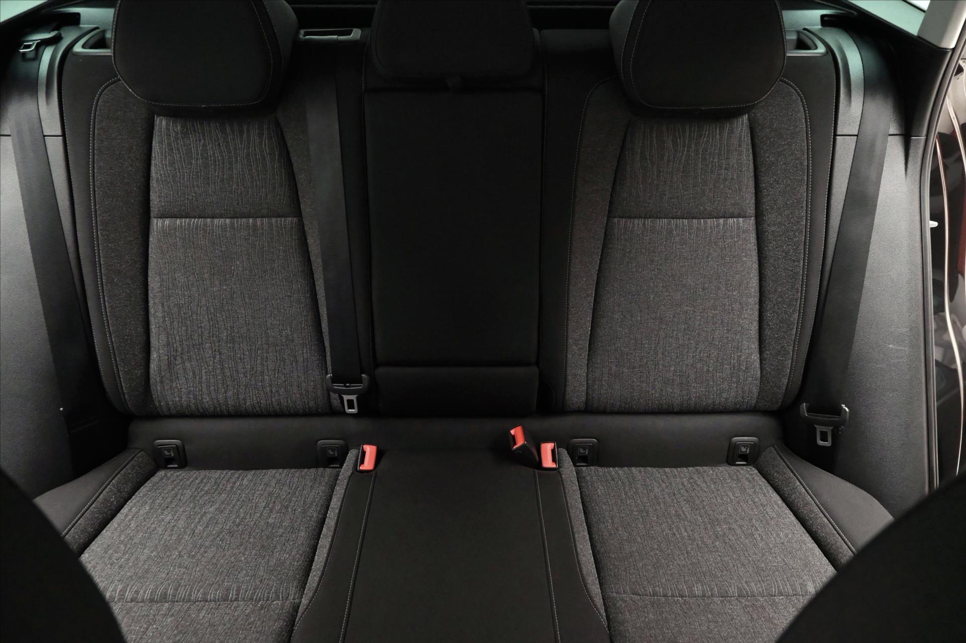 Main photo of the car Skoda Karoq 1.5 TSI 110 kW DSG STYLE Warranty up to 5 years (28)