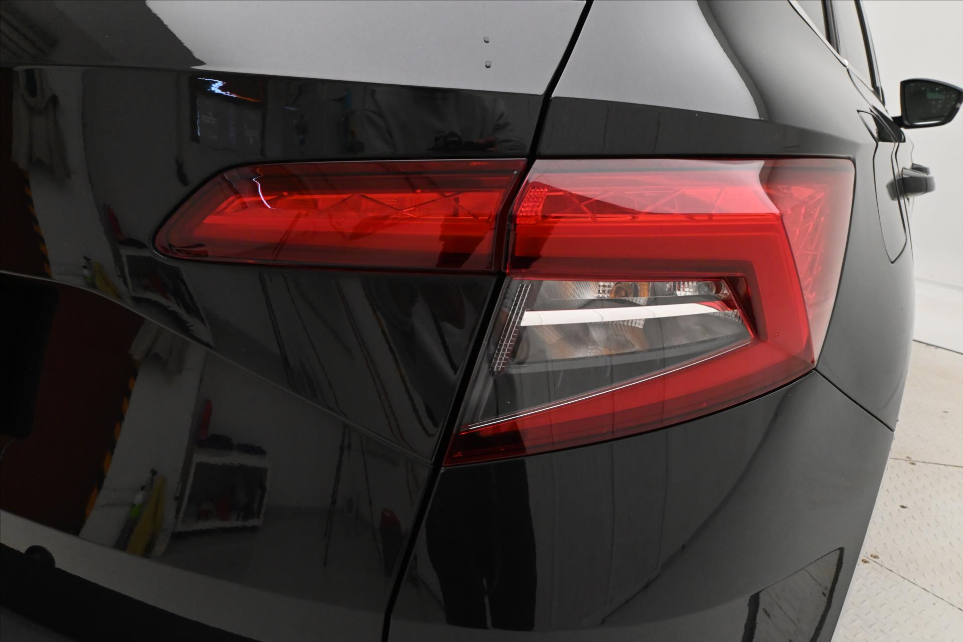 Main photo of the car Skoda Karoq 1.5 TSI 110 kW DSG STYLE Warranty up to 5 years (31)