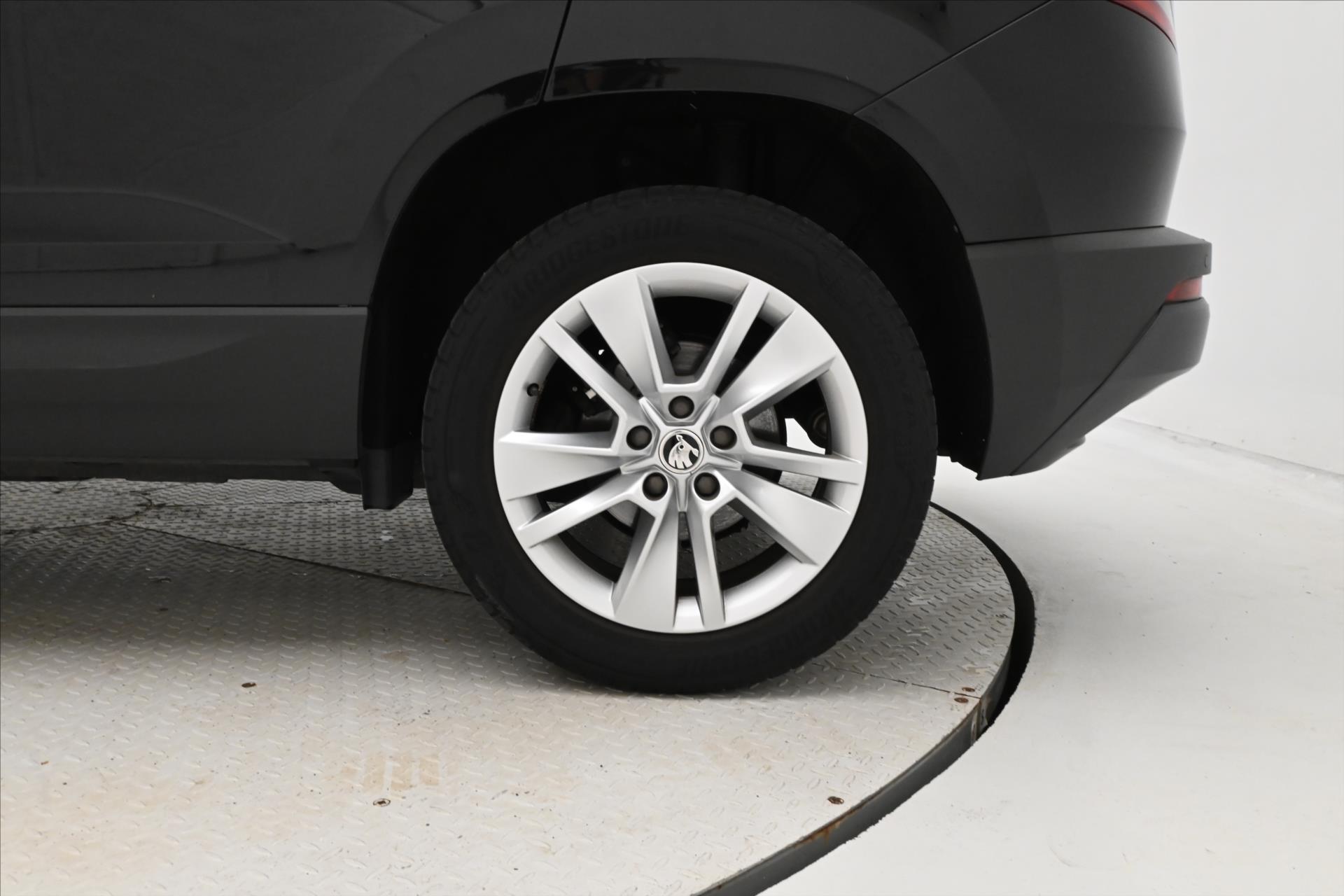 Main photo of the car Skoda Karoq 1.5 TSI 110 kW DSG STYLE Warranty up to 5 years (32)