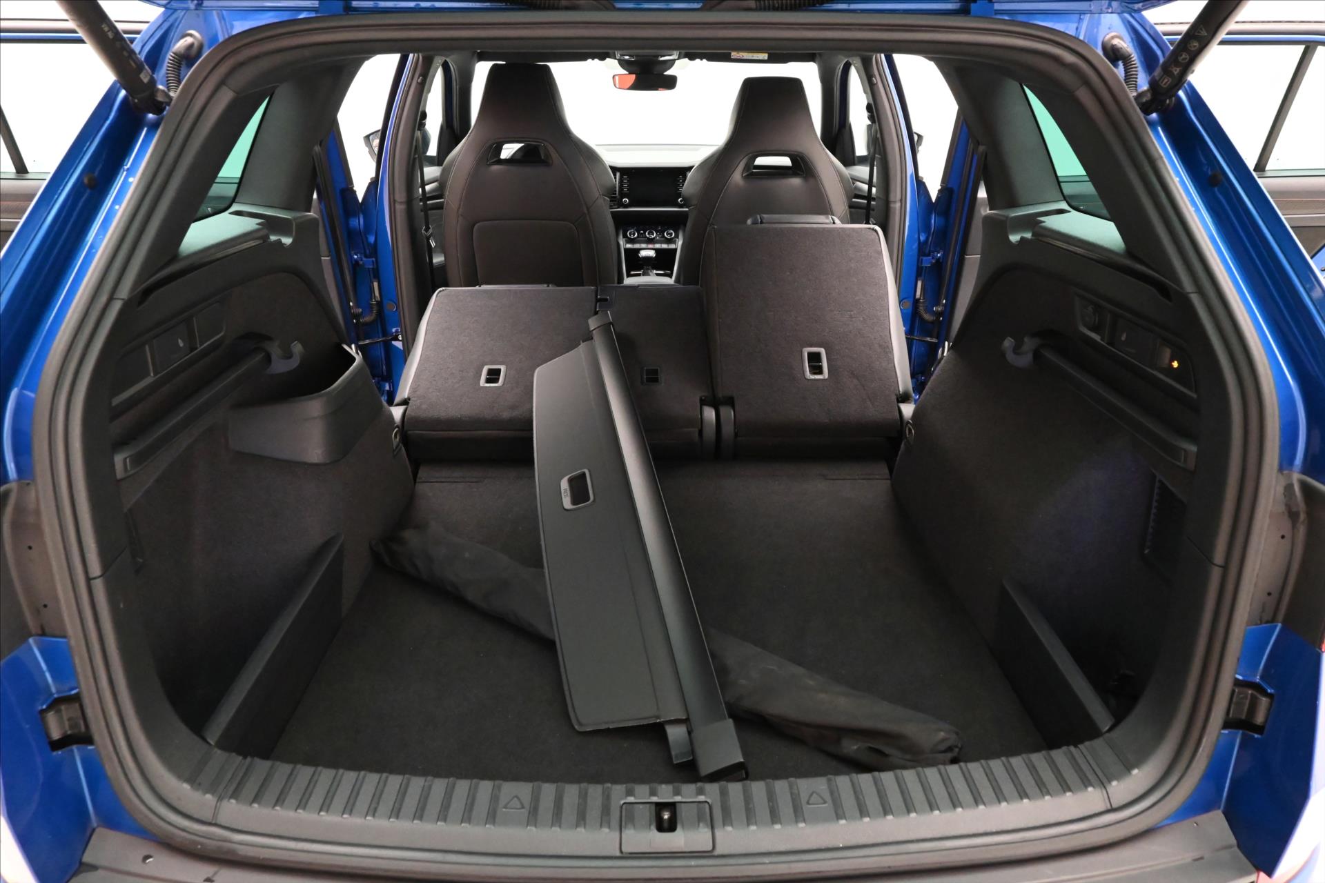 Hlavní fotografie vozu Škoda Kodiaq 2,0 TDI 147 kW DSG 4x4 SportLINE Záruka až 5 let (10)