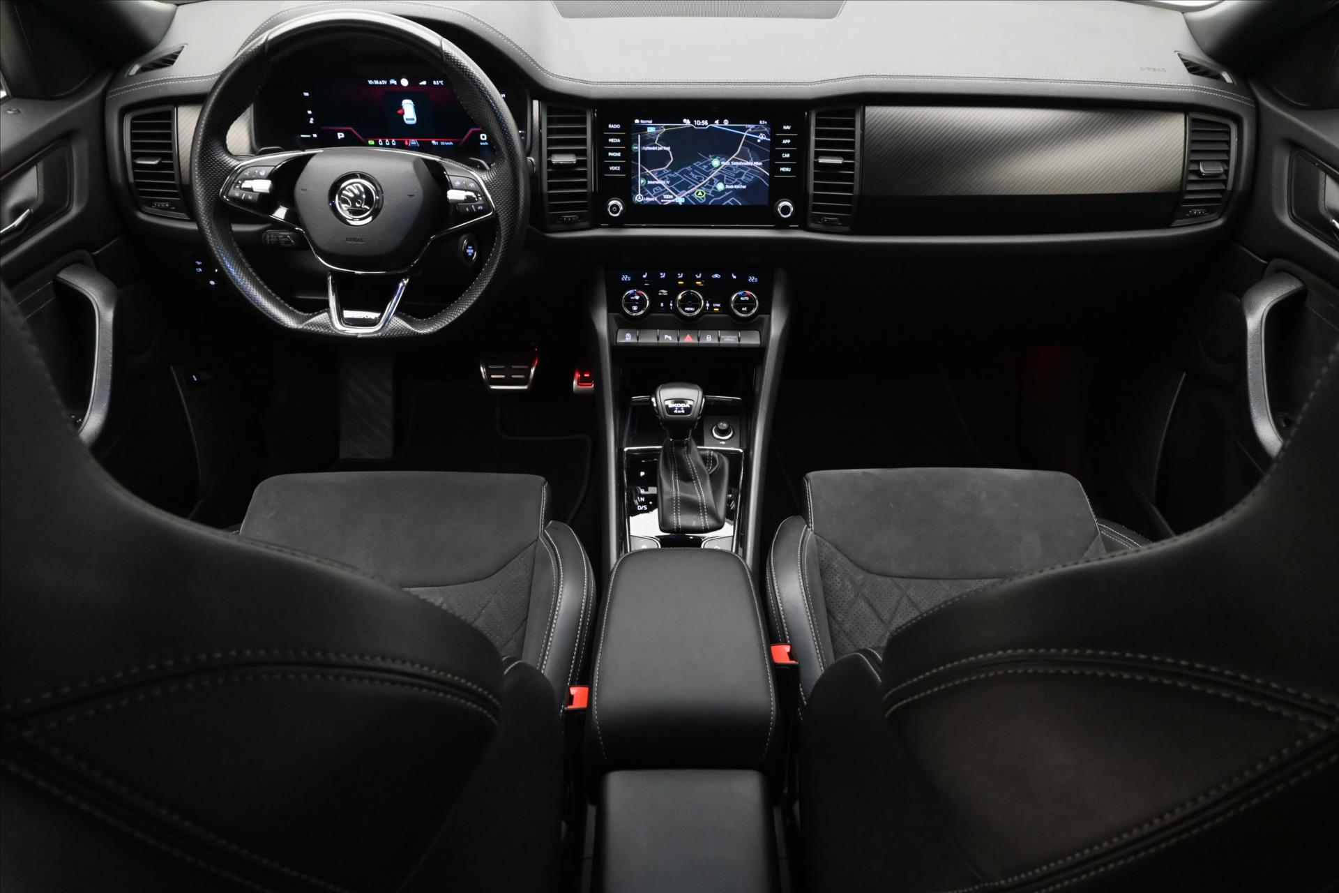 Hlavní fotografie vozu Škoda Kodiaq 2,0 TDI 147 kW DSG 4x4 SportLINE Záruka až 5 let (15)