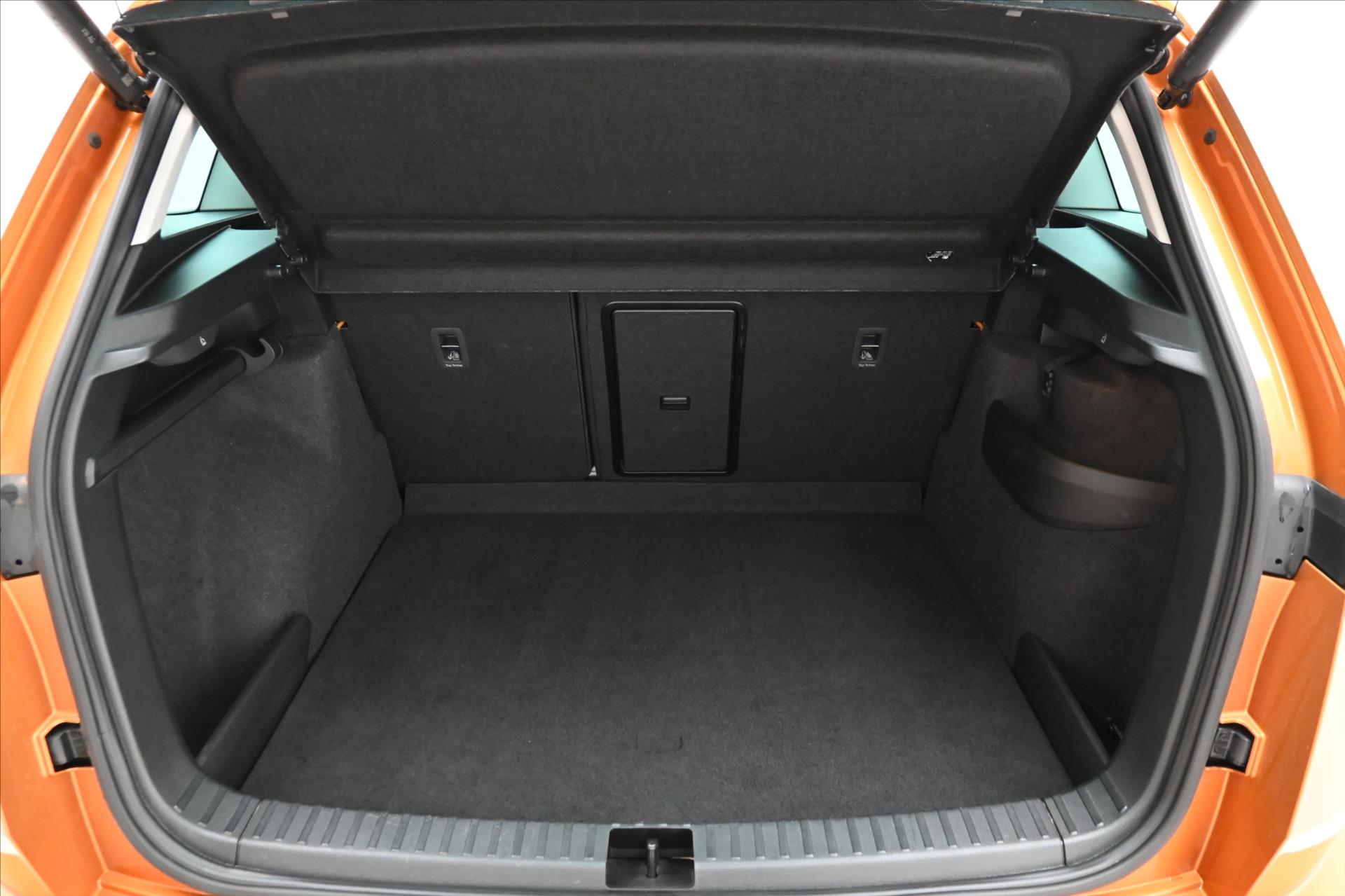 Main photo of the car Skoda Karoq 1,5 TSI 110 kW DSG Ambition Záruka až 5 let (10)