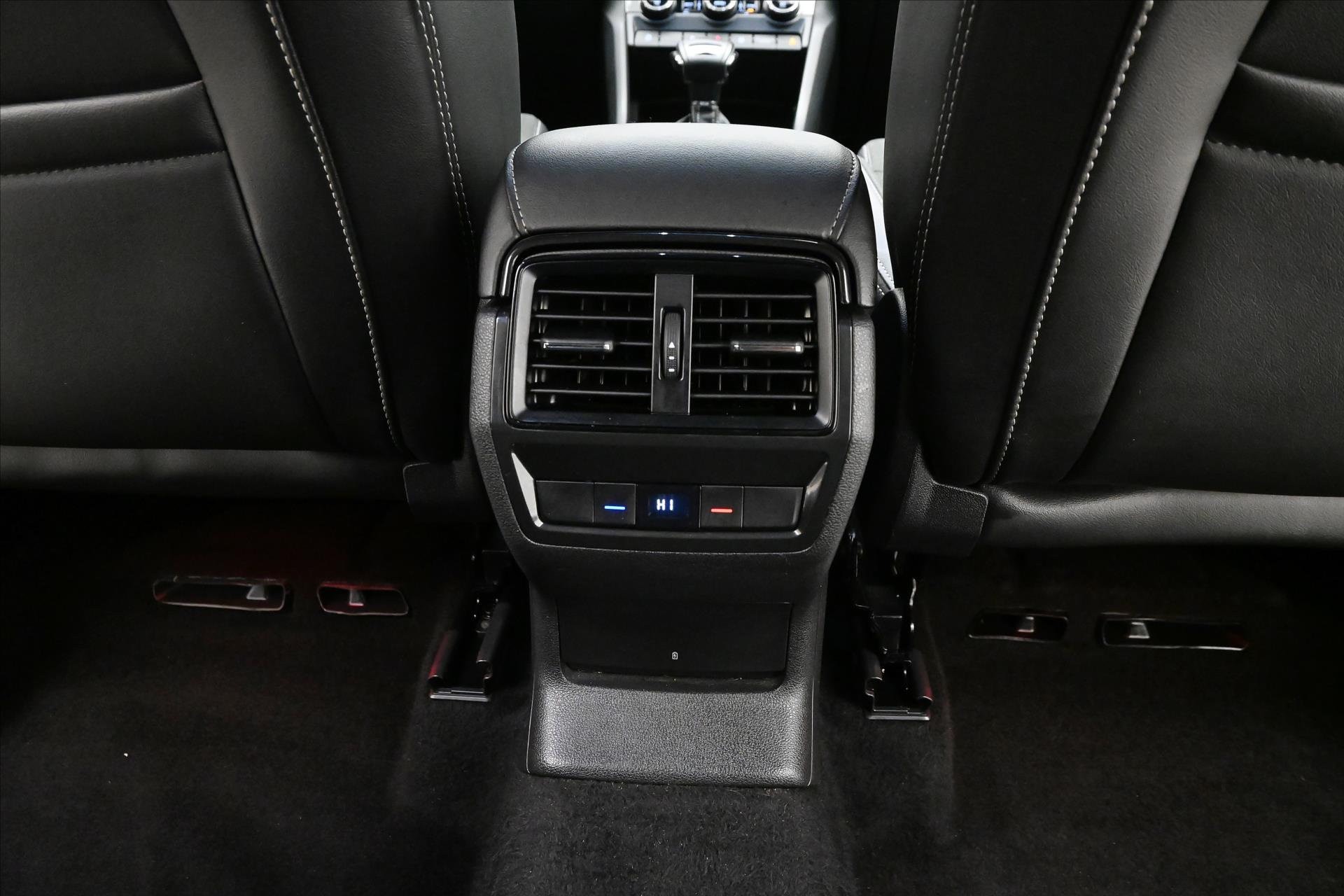 Main photo of the car Skoda Kodiaq 2,0 TDI 110kW DSG SportLine Záruka až 5 let (22)