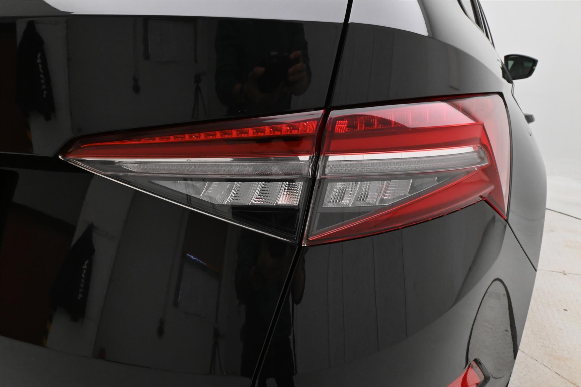 Main photo of the car Skoda Kodiaq 2,0 TDI 110kW DSG SportLine Záruka až 5 let (33)