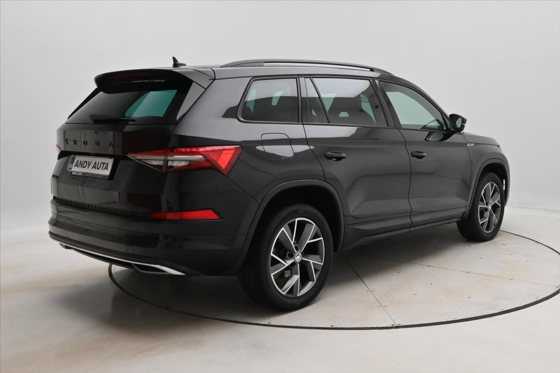Main photo of the car Skoda Kodiaq 2,0 TDI 110kW DSG SportLine Záruka až 5 let (5)