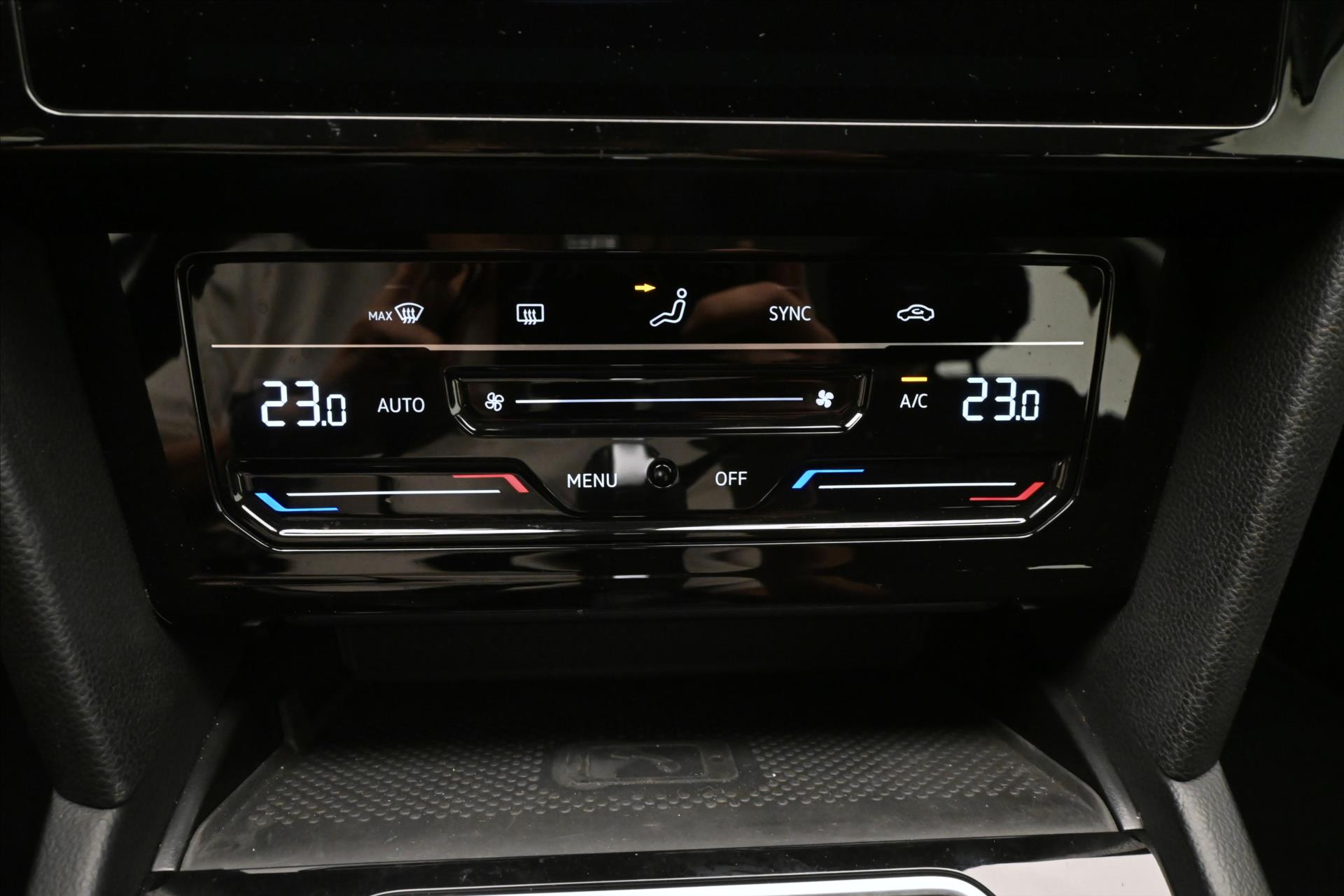 Main photo of the car Volkswagen Passat 2.0 TDI 110kW DSG Business Warranty up to 5 years (18)