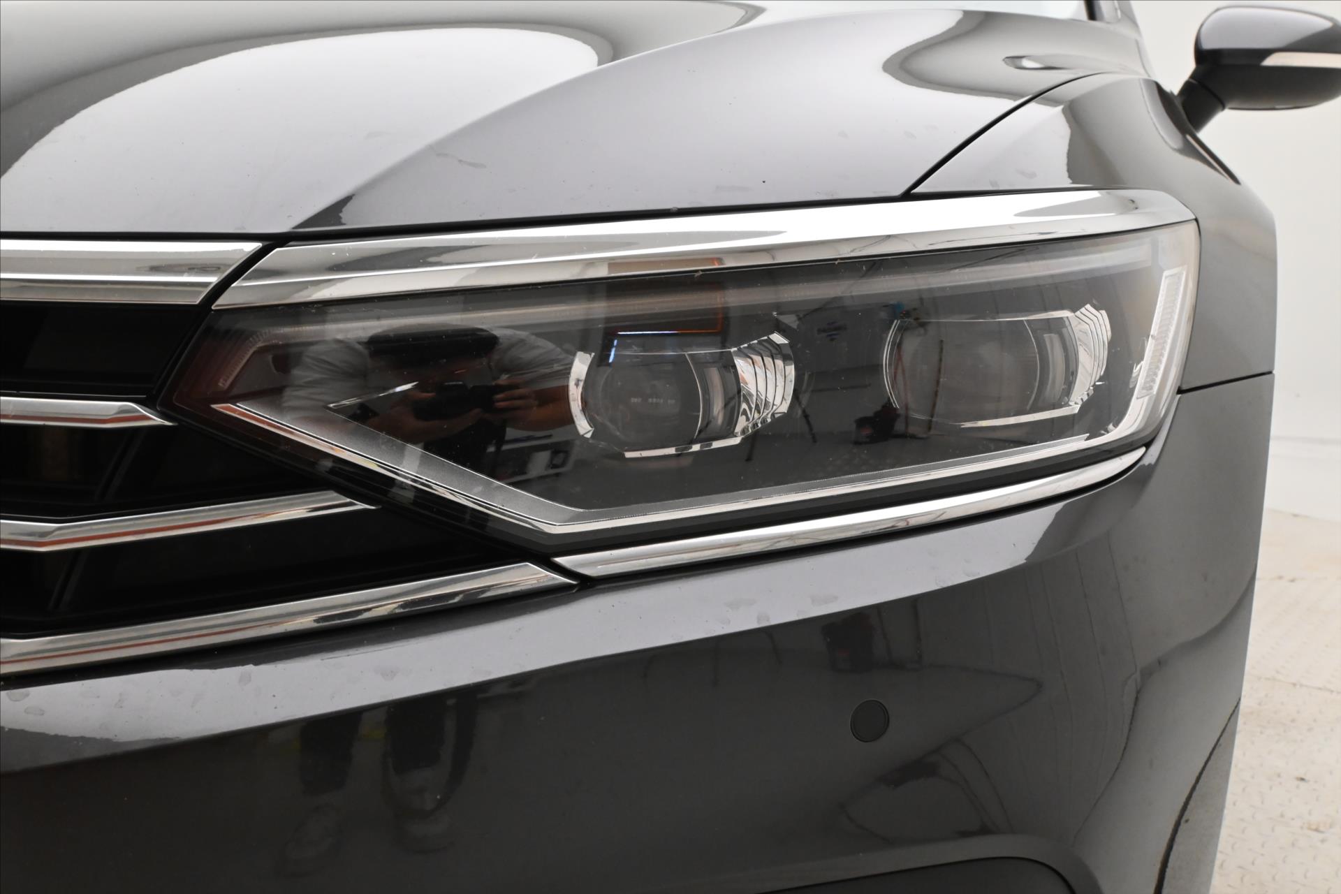 Main photo of the car Volkswagen Passat 2.0 TDI 110kW DSG Business Warranty up to 5 years (23)