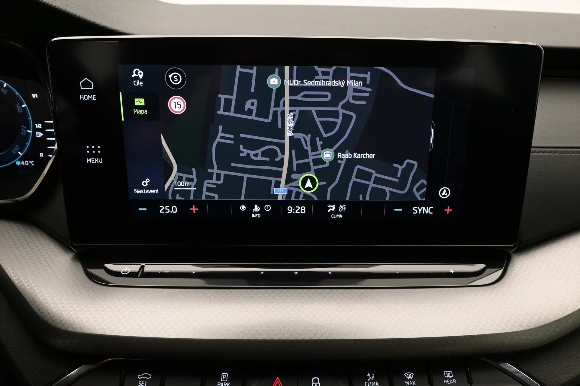 Hlavní fotografie vozu Škoda Octavia 2,0 TDI 110kW DSG Ambiente Záruka až 5 let (19)