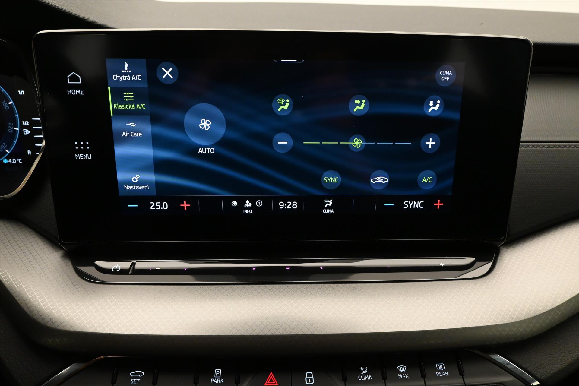 Hlavní fotografie vozu Škoda Octavia 2,0 TDI 110kW DSG Ambiente Záruka až 5 let (21)