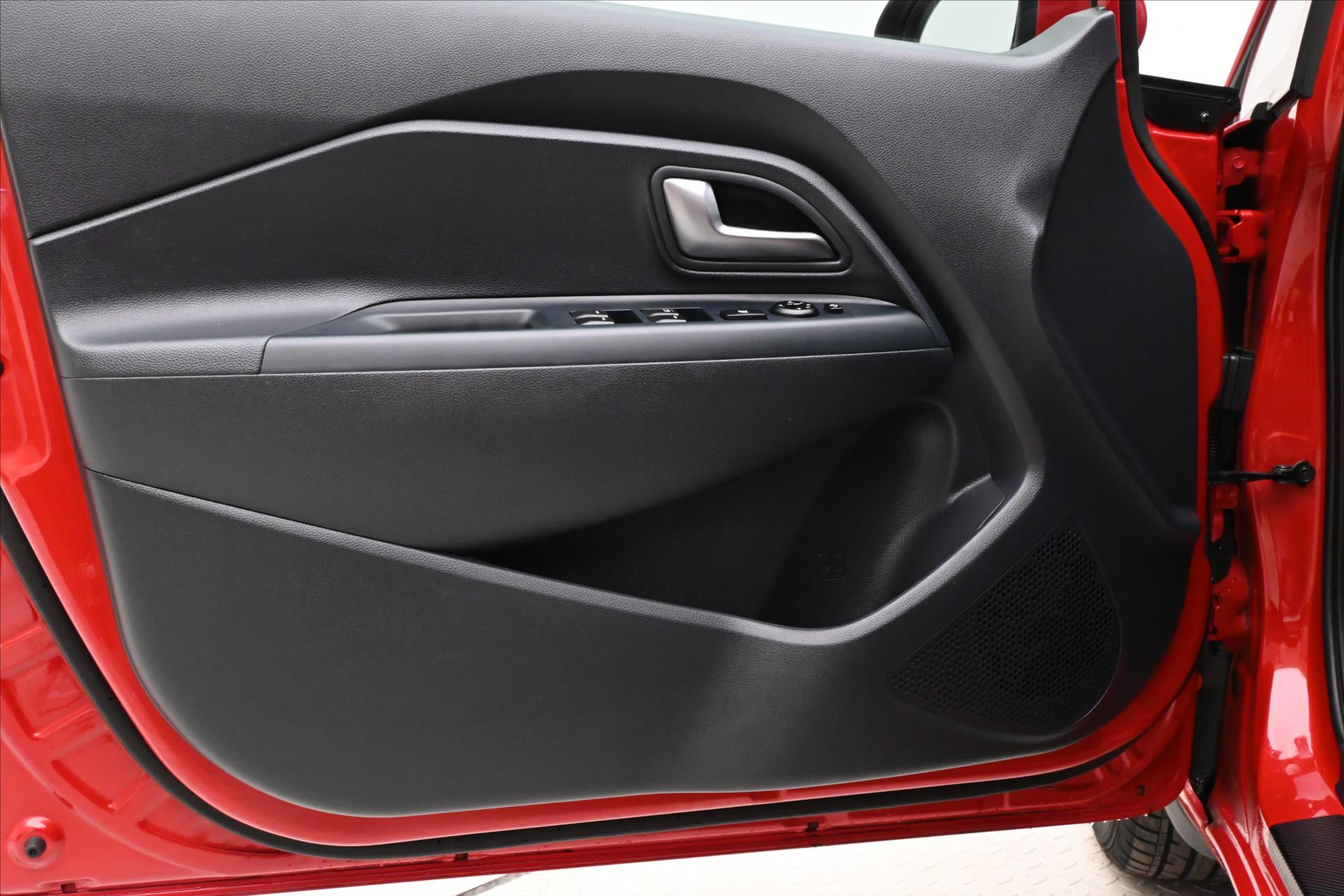 Hlavní fotografie vozu Kia Rio 1,4 CVVT 80kW KLIMA Manuál Záruka až 5 let (23)