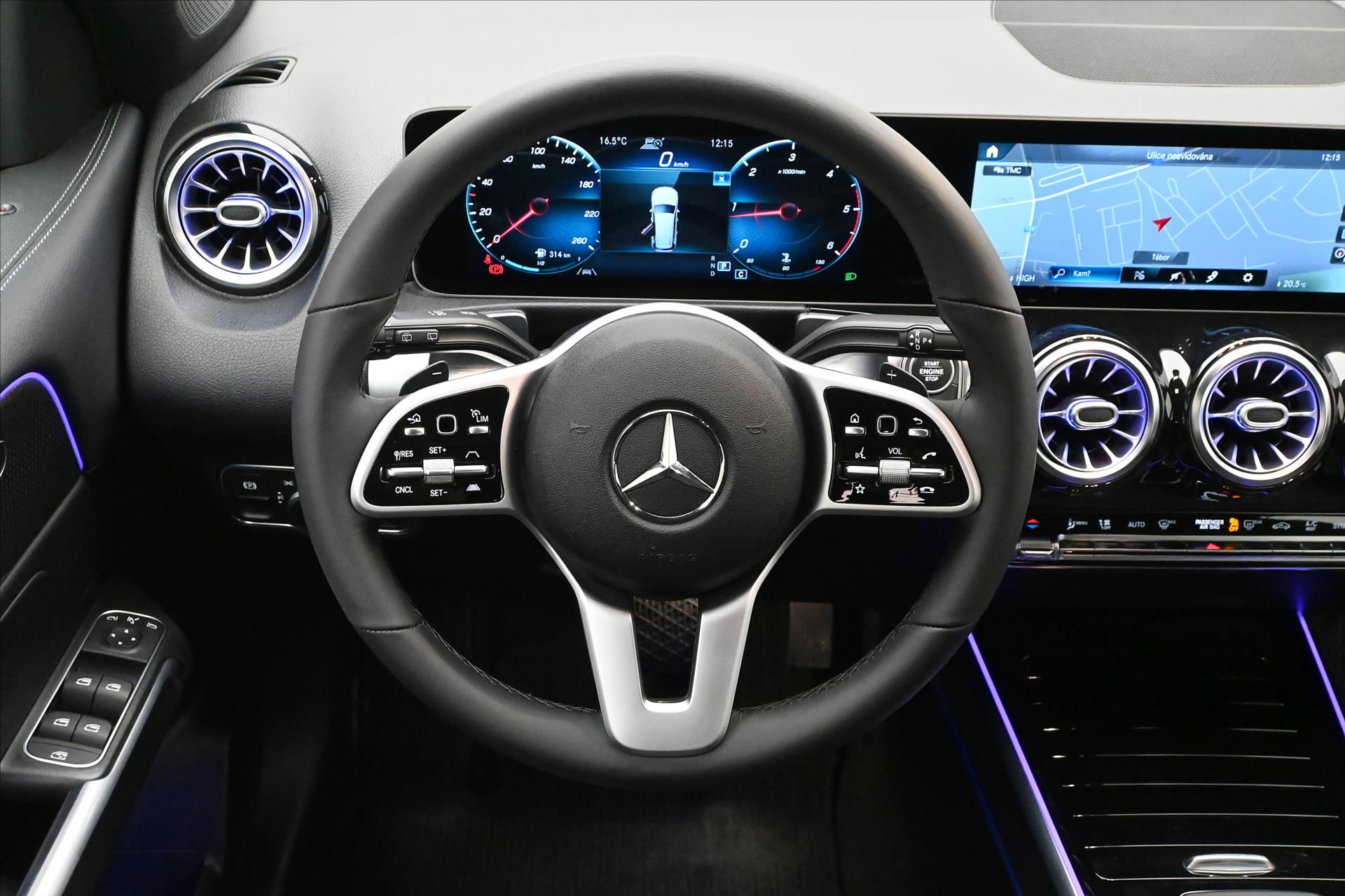 Hlavní fotografie vozu Mercedes-Benz GLB 2,0 220d 140 kW Progressive Edition 4Matic Záruka ža 5 (18)