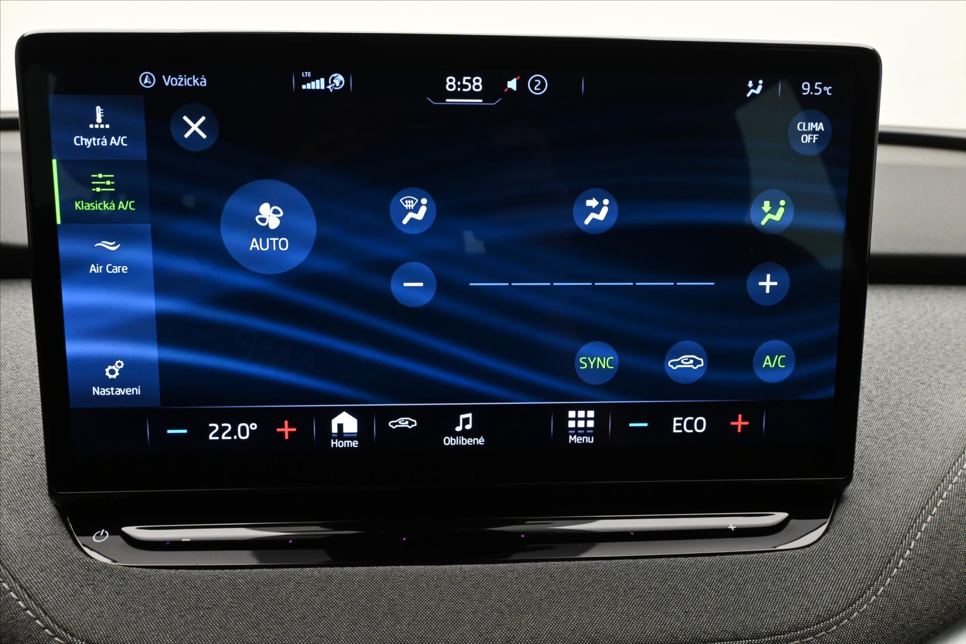 Hlavní fotografie vozu Škoda Enyaq iV 60 132kW SOH 88% Záruka až 3 roky (21)