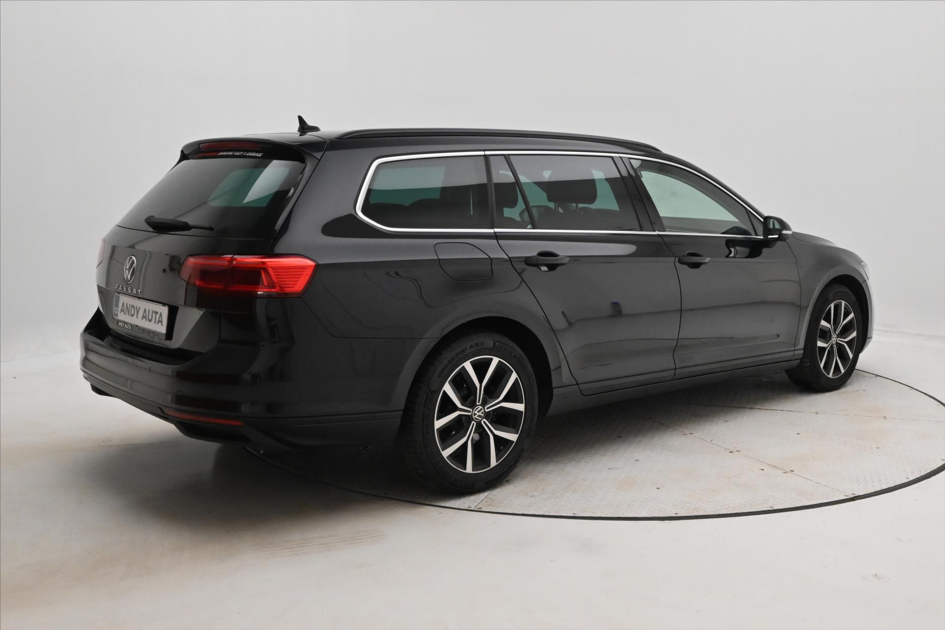 Hlavní fotografie vozu Volkswagen Passat 2,0 TDI 110kW DSG Business Záruka až 5 let (5)