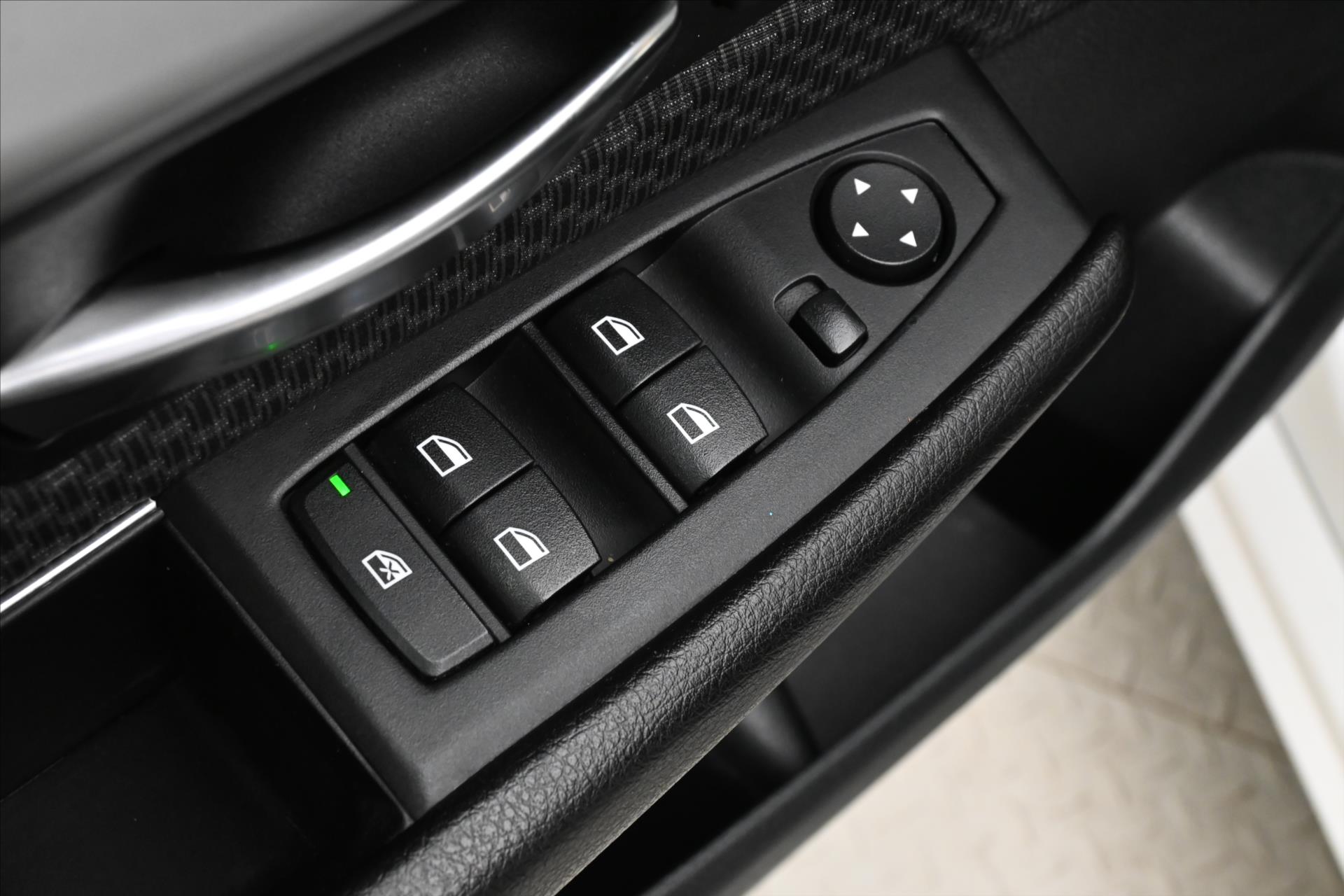 Main photo of the car BMW Row 2 2,0 218d 110 kW Active Záruka až 5 let (26)
