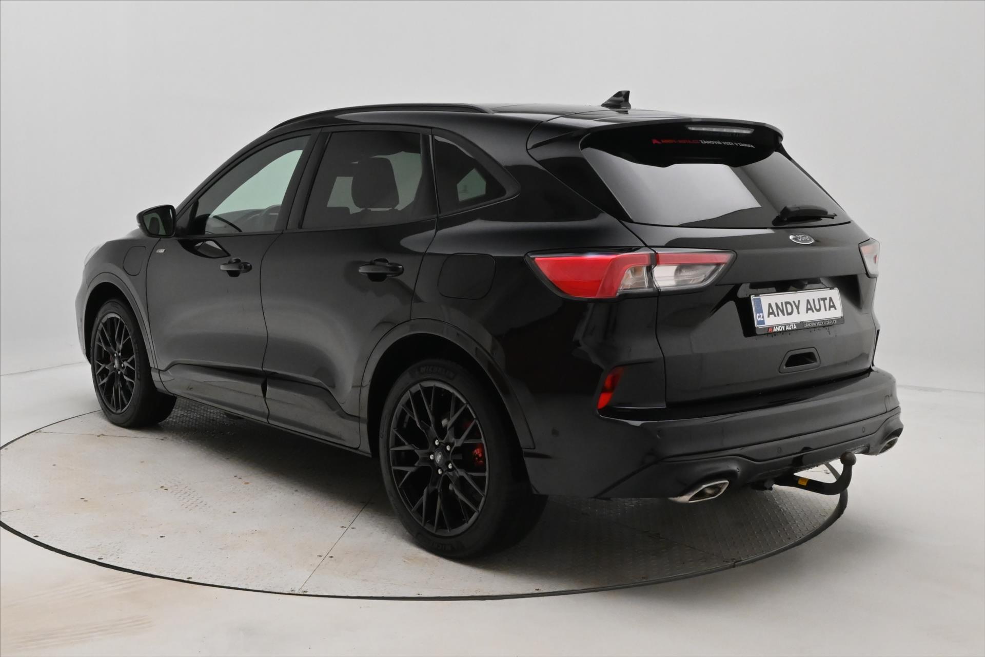 Hlavní fotografie vozu Ford Kuga 2,5 PLUG-IN 112 kW ST-LINE Záruka až 5 let (7)
