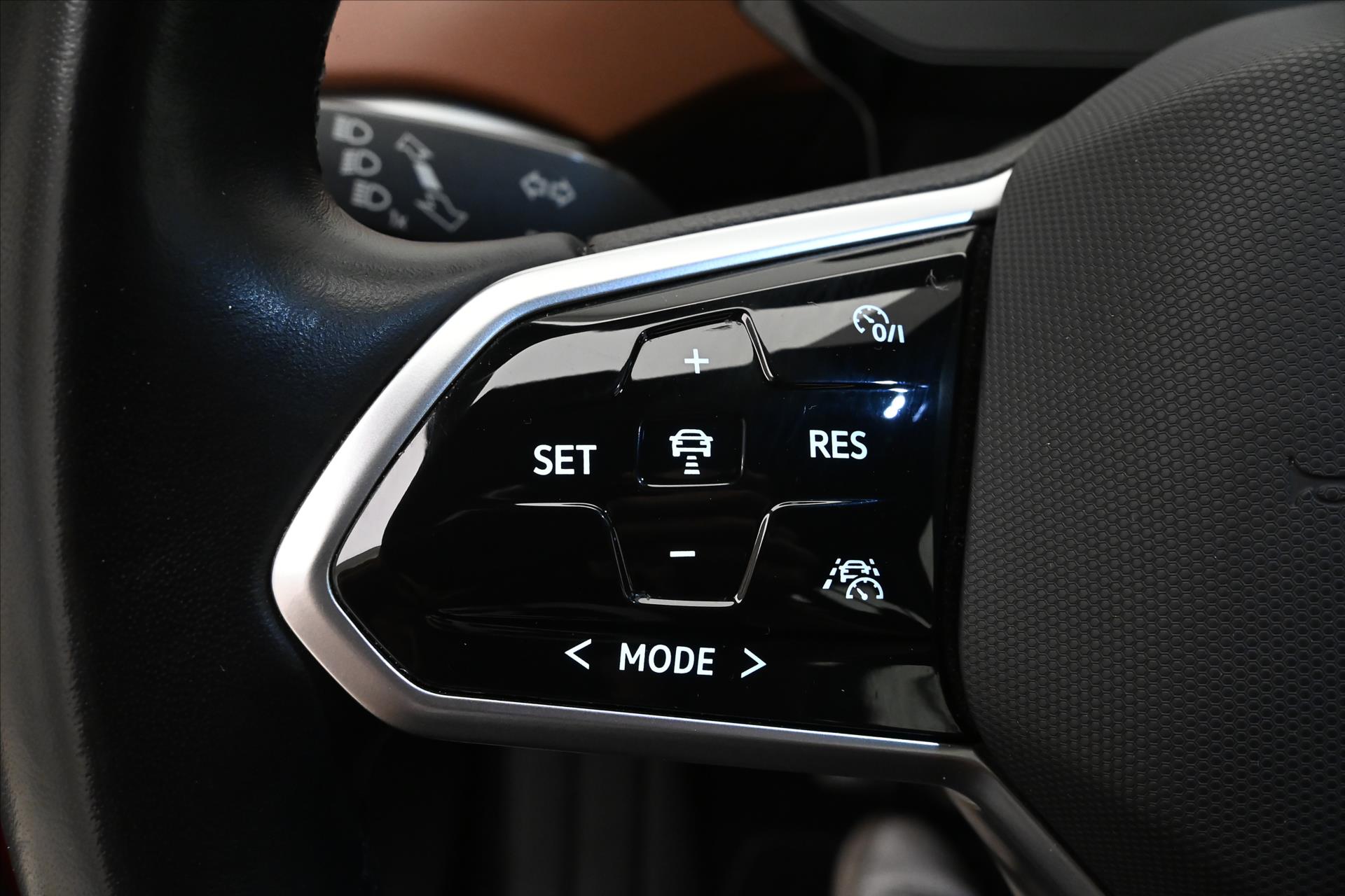 Hlavní fotografie vozu Volkswagen ID.5 Pro Performance 77kWh/150kW TAŽNÉ Záruka až 3 roky (23)