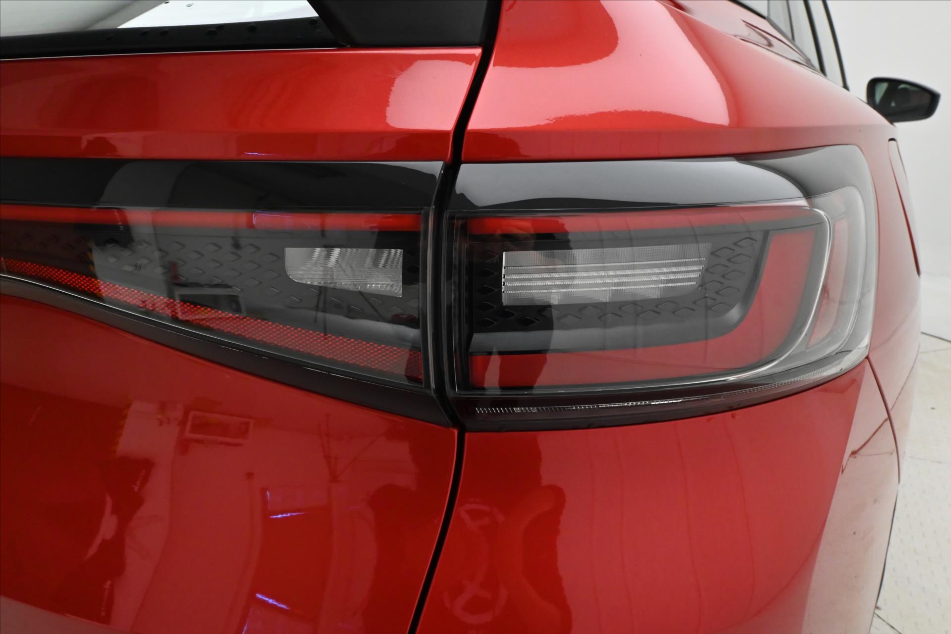Hlavní fotografie vozu Volkswagen ID.5 Pro Performance 77kWh/150kW TAŽNÉ Záruka až 3 roky (31)