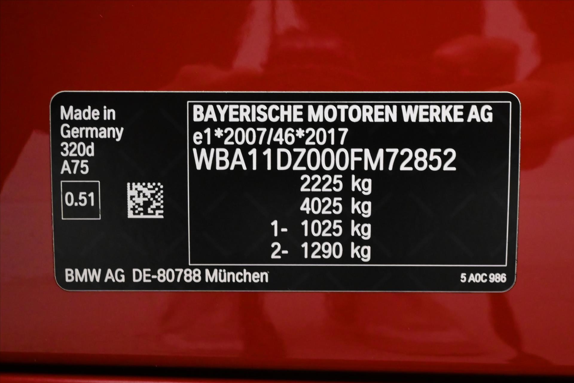 Main photo of the car BMW Row 3 2,0 320d 140 kW Steptronic Záruka a 5 let (12)