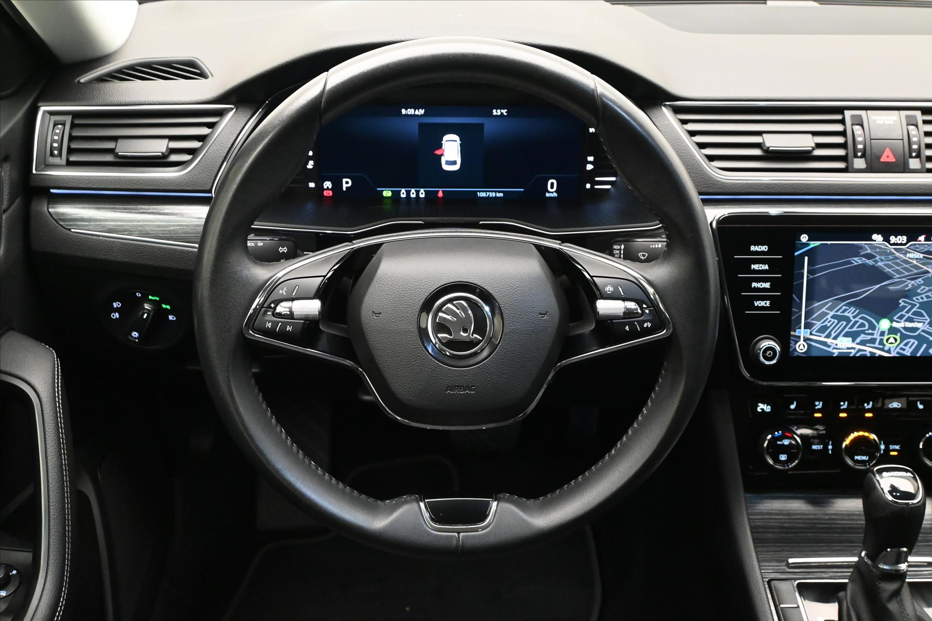 Main photo of the car Skoda Superb 2,0 TDI 147KW DSG STYLE Záruka až 5 let (19)