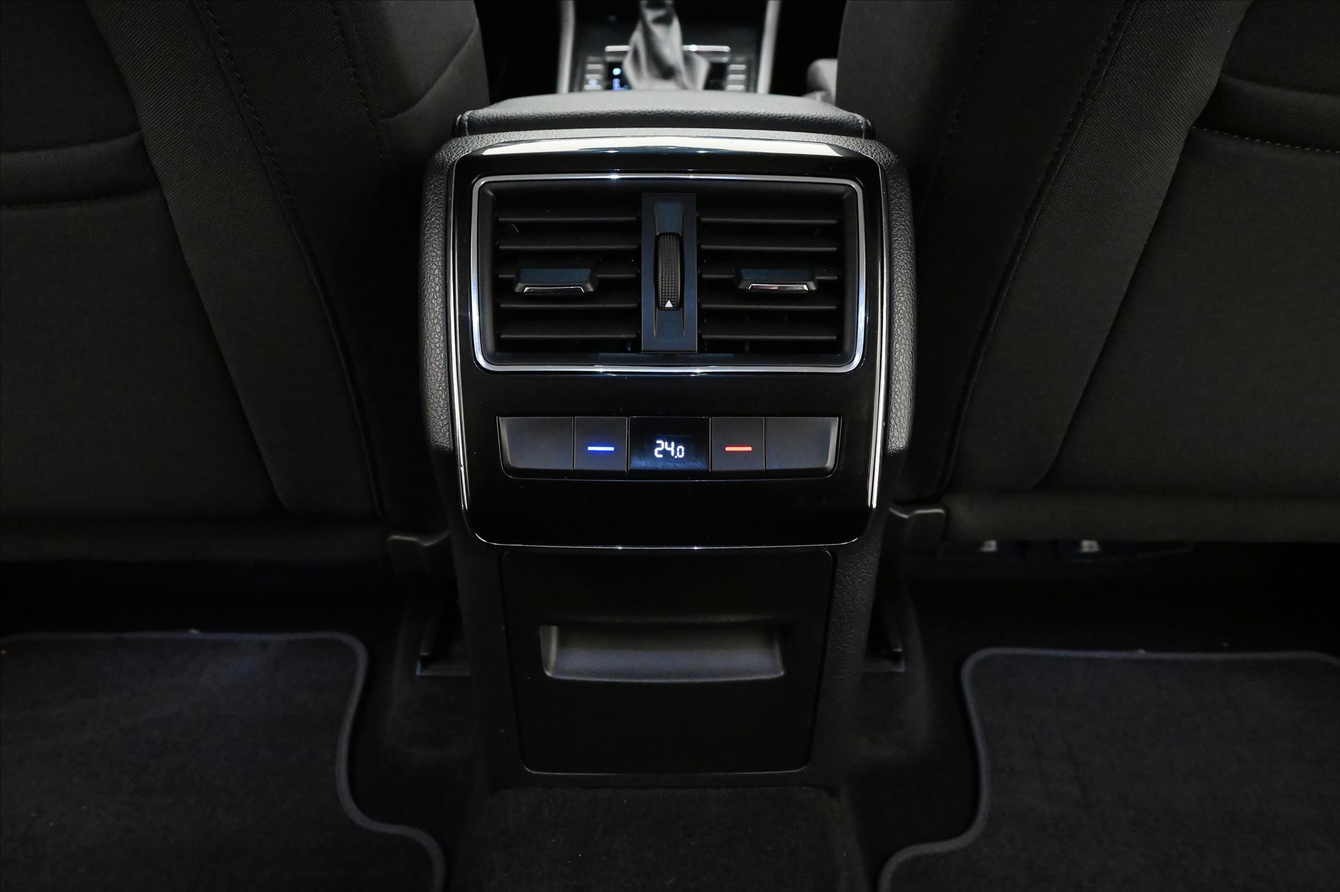 Main photo of the car Skoda Superb 2,0 TDI 147KW DSG STYLE Záruka až 5 let (23)