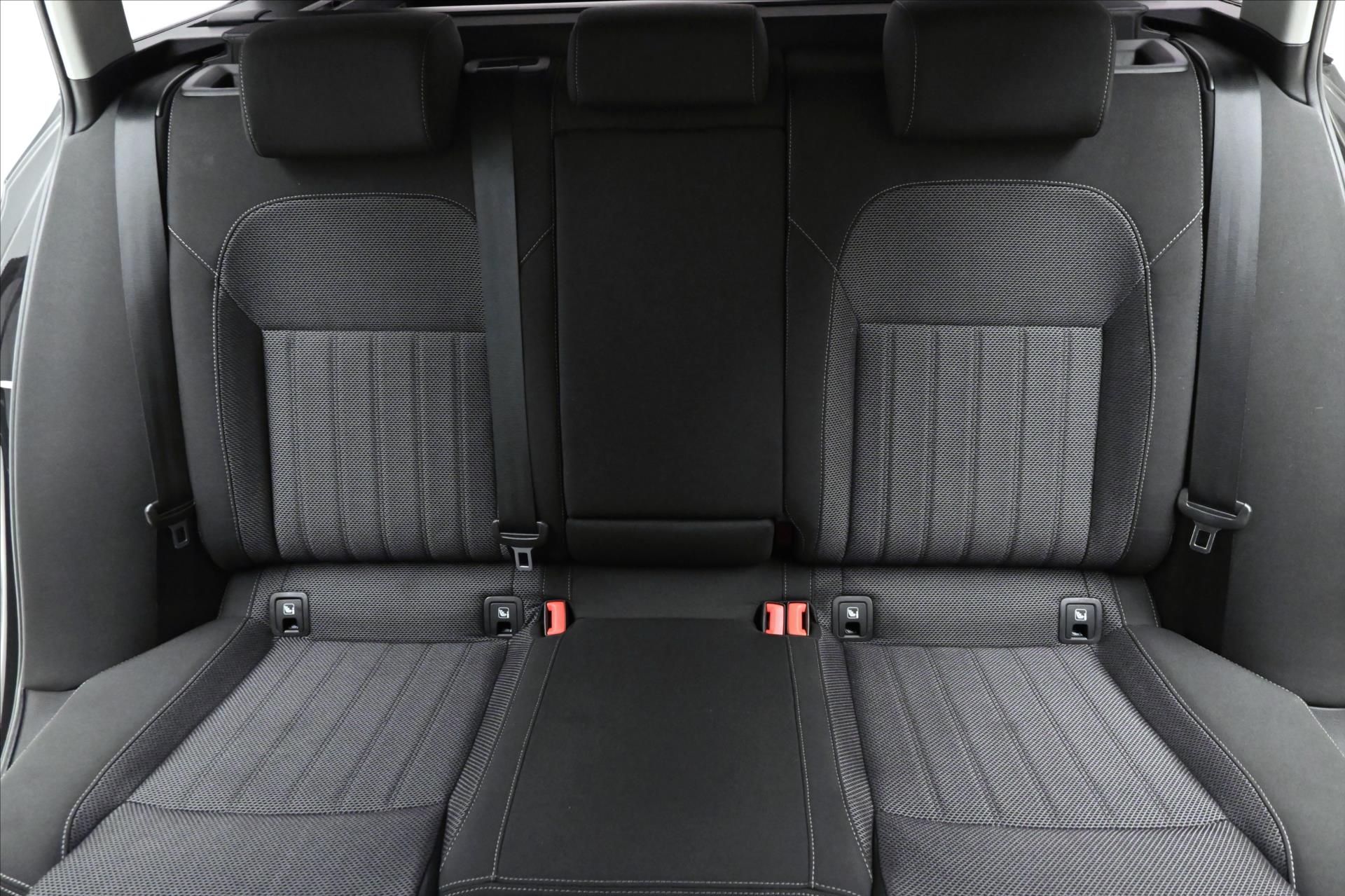 Main photo of the car Skoda Superb 2,0 TDI 147KW DSG STYLE Záruka až 5 let (30)