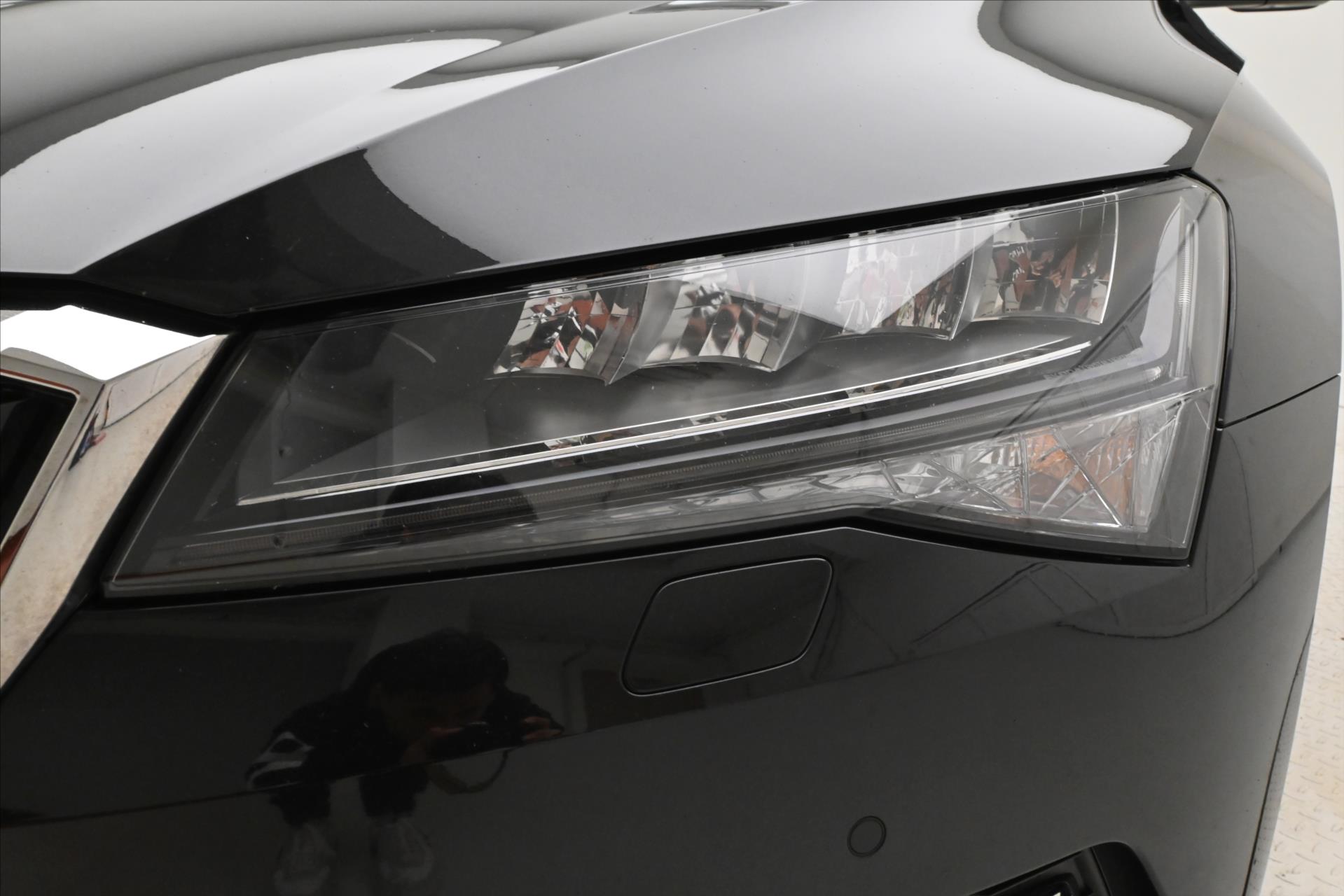 Main photo of the car Skoda Superb 2,0 TDI 147KW DSG STYLE Záruka až 5 let (32)