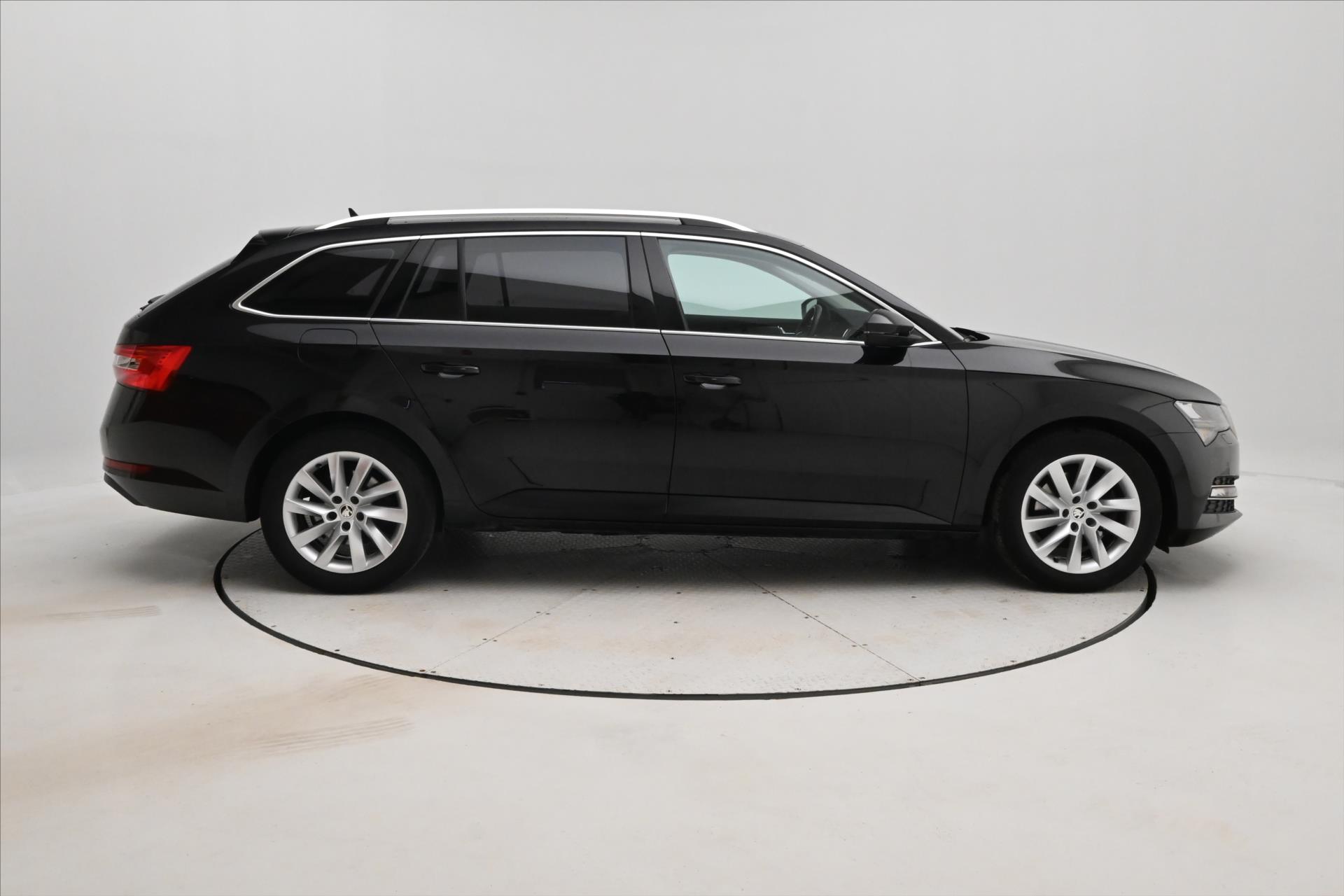 Main photo of the car Skoda Superb 2,0 TDI 147KW DSG STYLE Záruka až 5 let (5)