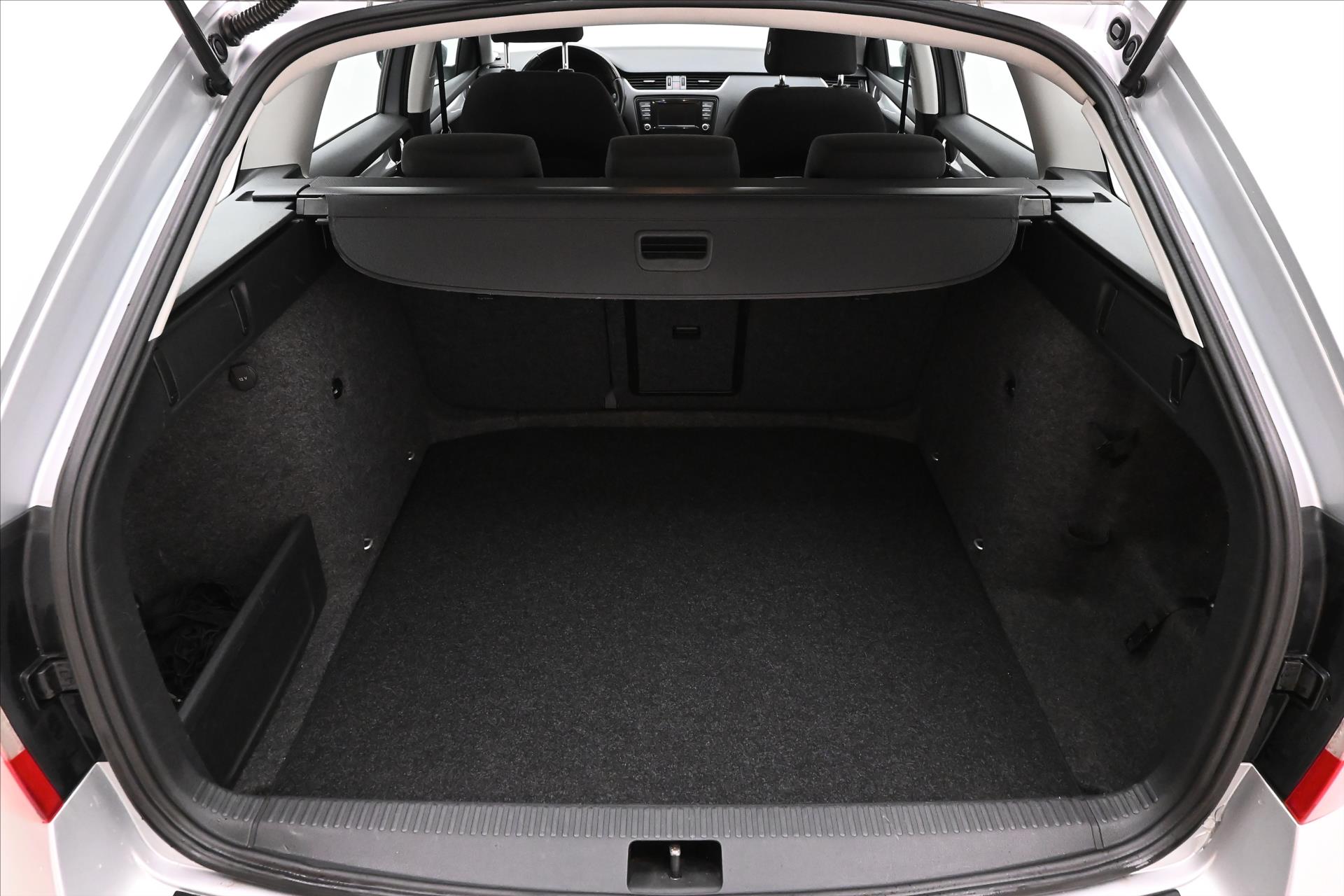Main photo of the car Skoda Octavia 1,6 TDI 77 kW DSG Ambition Záruka až 5 let (10)