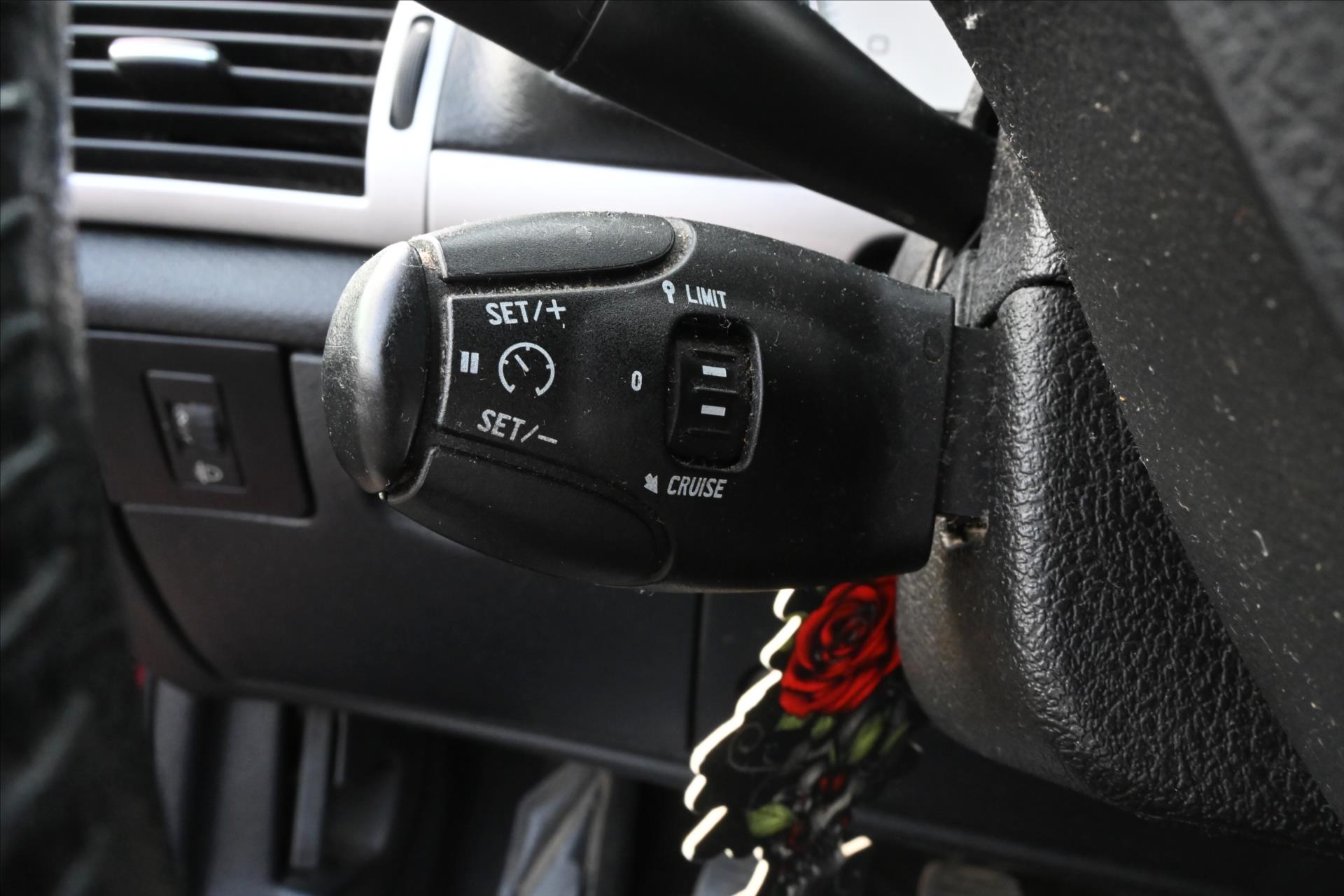 Hlavní fotografie vozu Peugeot 407 1,6 HDi 80kW pojízdné platná STK na ND (11)