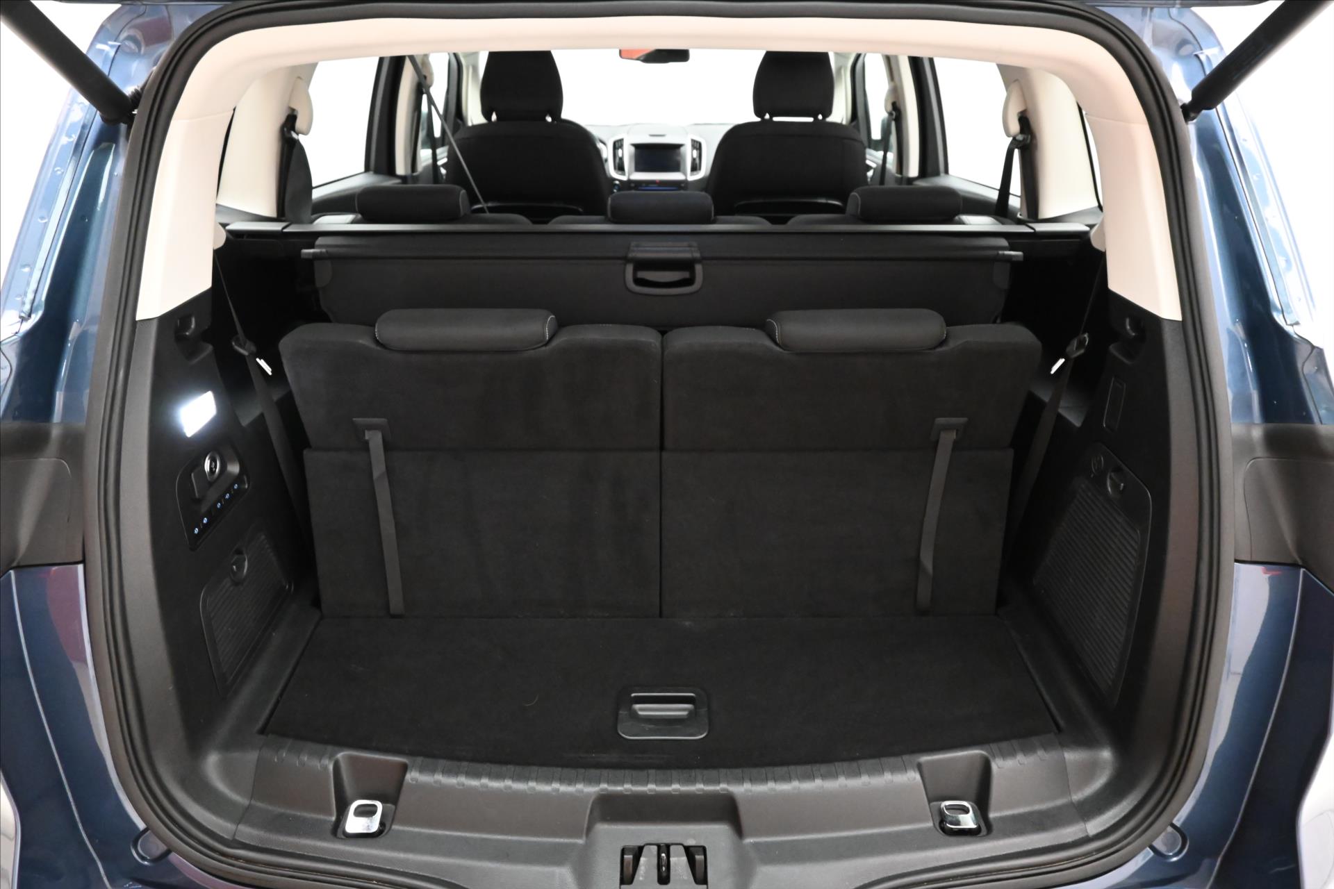 Main photo of the car Ford S-Max 2.0 EcoBLUE 140 kW AT8 7 SEATS Warranty up to 5 years (10)