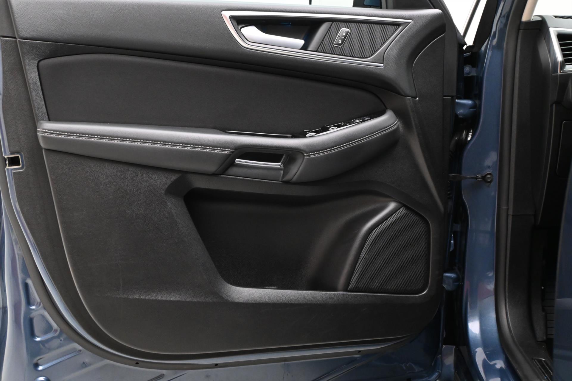 Main photo of the car Ford S-Max 2.0 EcoBLUE 140 kW AT8 7 SEATS Warranty up to 5 years (24)