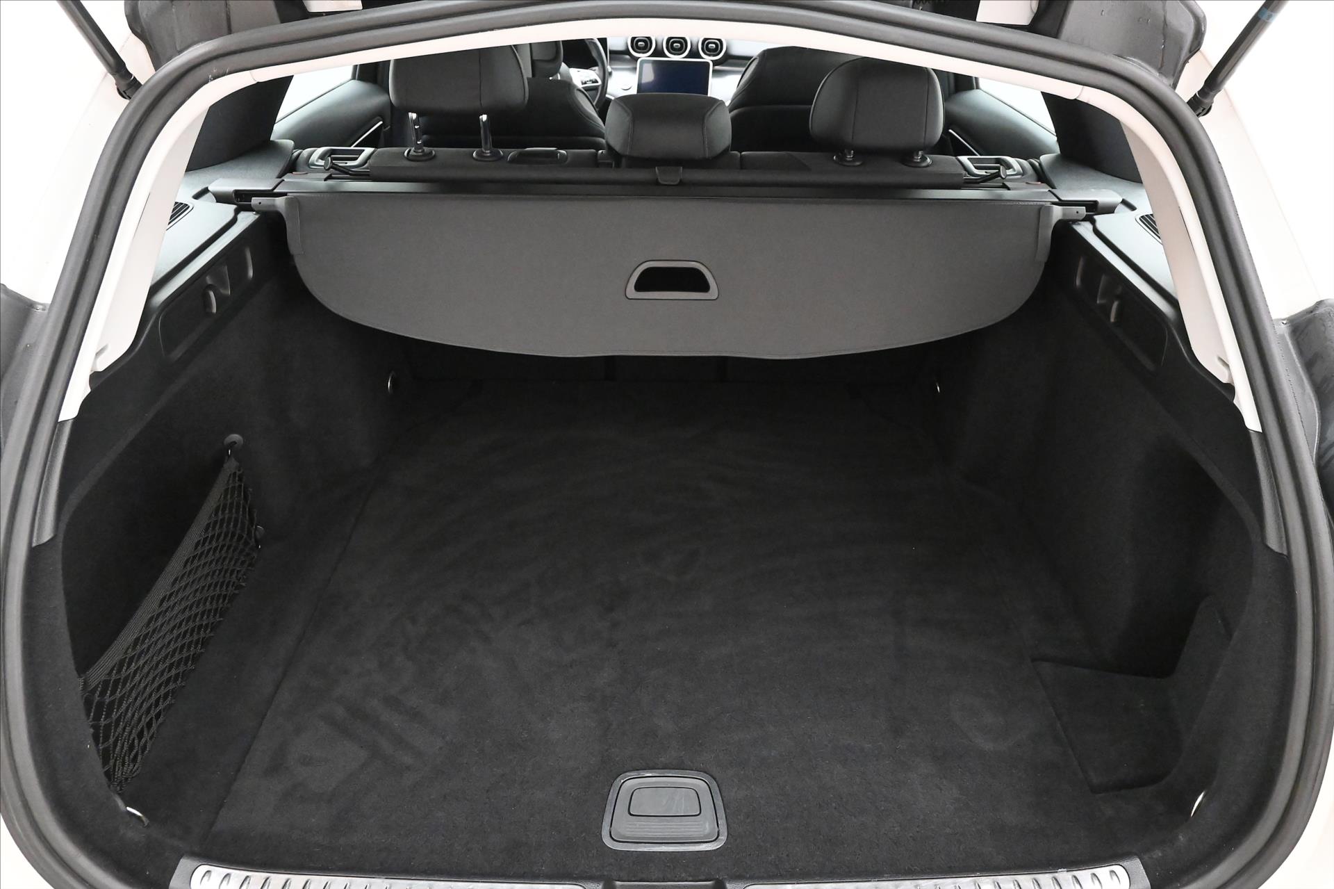 Hlavní fotografie vozu Mercedes-Benz Třídy C 2,0 220d 147 kW 9G Tronic TAŽNÉ Záruka až 5 let (10)