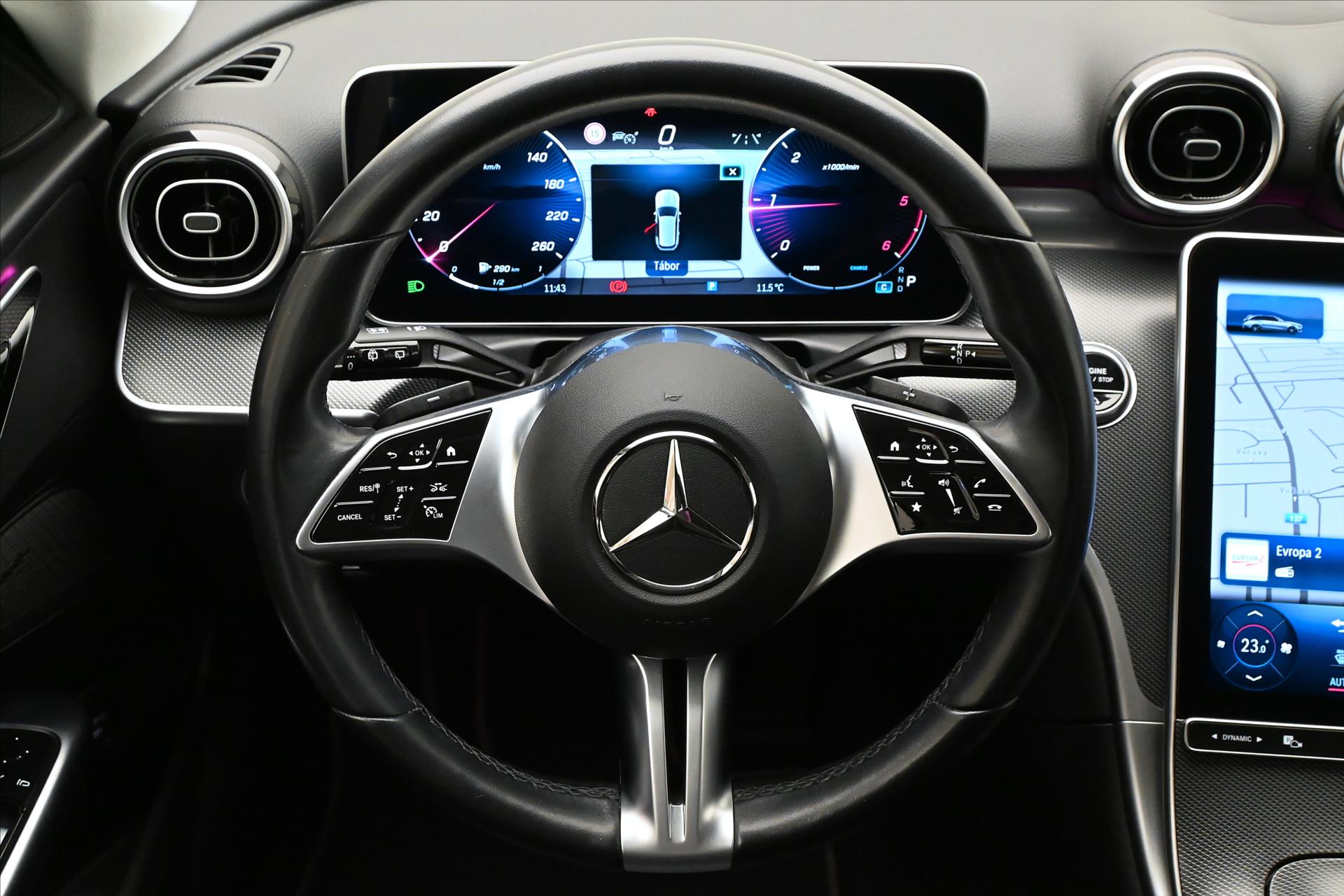 Hlavní fotografie vozu Mercedes-Benz Třídy C 2,0 220d 147 kW 9G Tronic TAŽNÉ Záruka až 5 let (18)