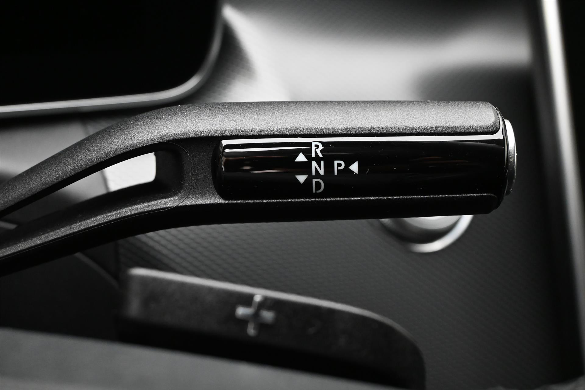 Hlavní fotografie vozu Mercedes-Benz Třídy C 2,0 220d 147 kW 9G Tronic TAŽNÉ Záruka až 5 let (22)