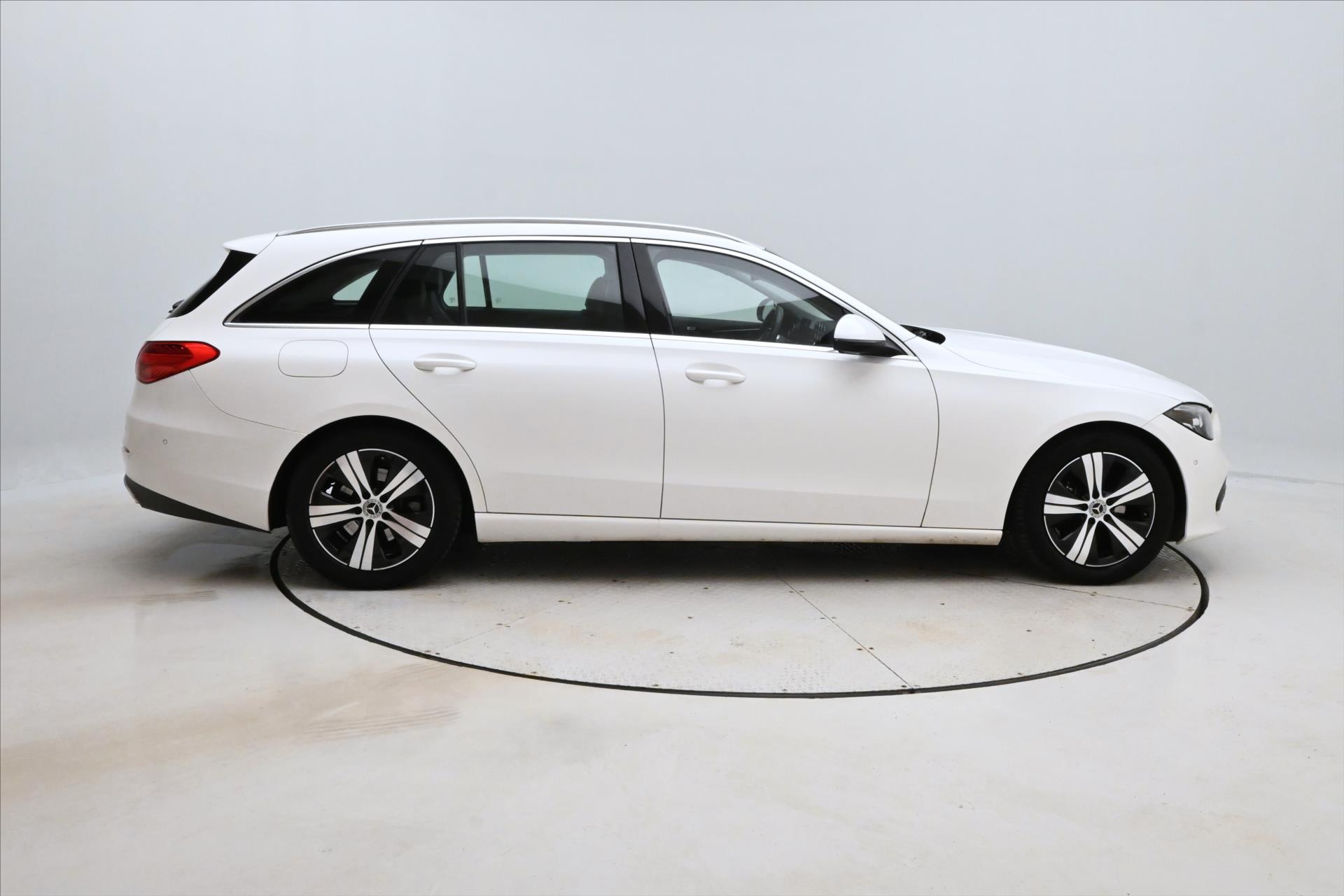 Hlavní fotografie vozu Mercedes-Benz Třídy C 2,0 220d 147 kW 9G Tronic TAŽNÉ Záruka až 5 let (4)