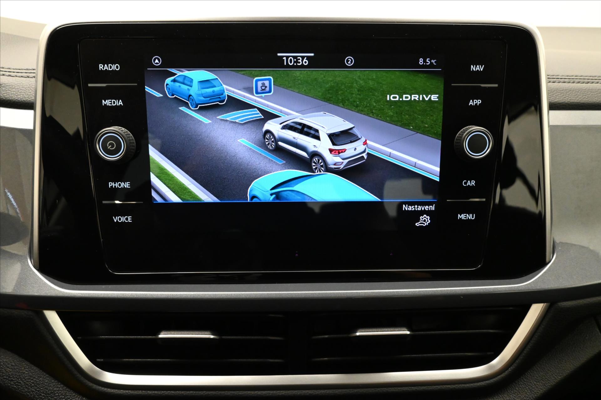 Main photo of the car Volkswagen T-Roc 2,0 TDI 110 kW DSG STYLE Záruka až 5 let (19)