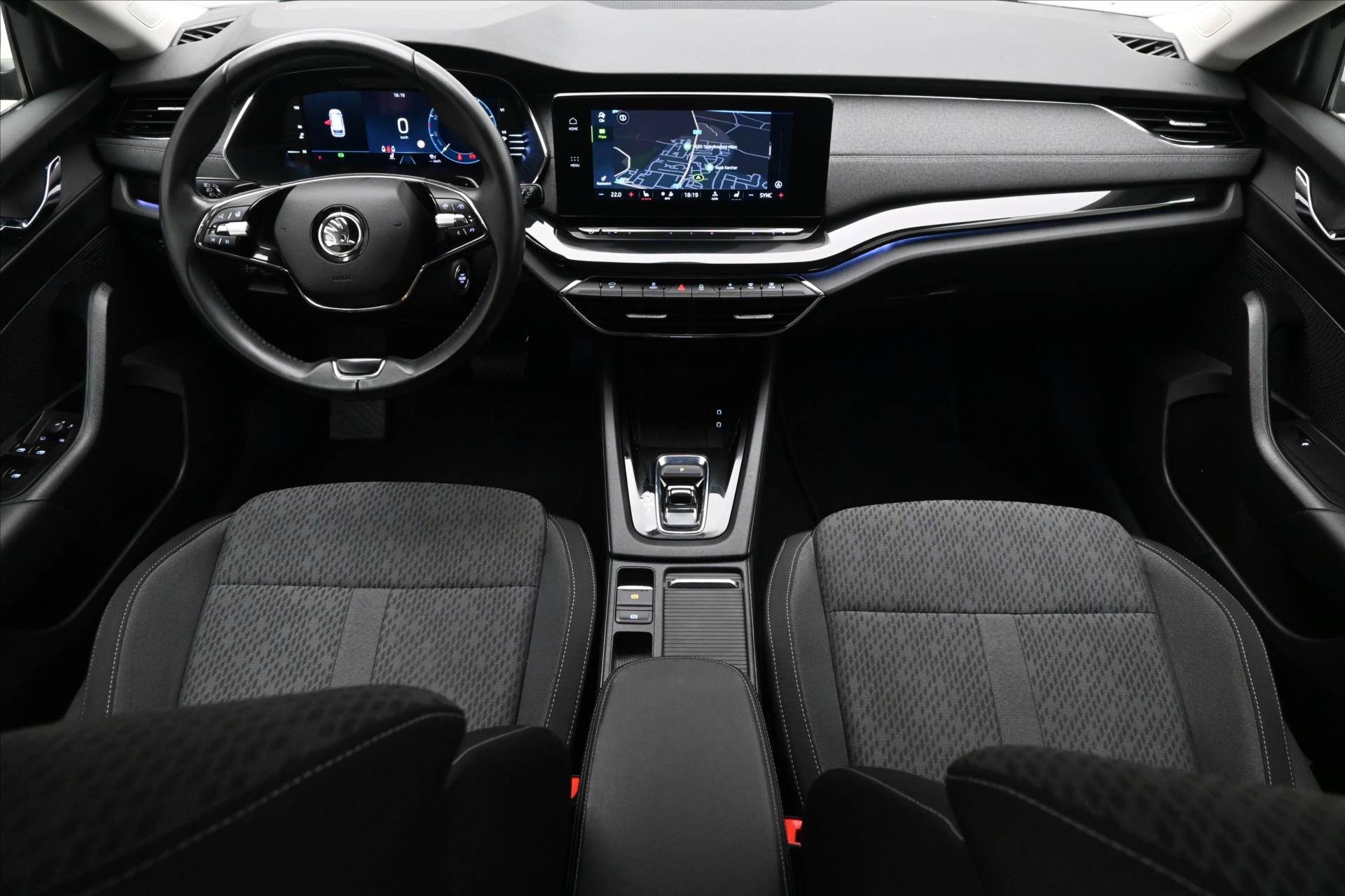 Hlavní fotografie vozu Škoda Octavia 2,0 TDI 110 kW DSG STYLE Záruka až 5 let (15)