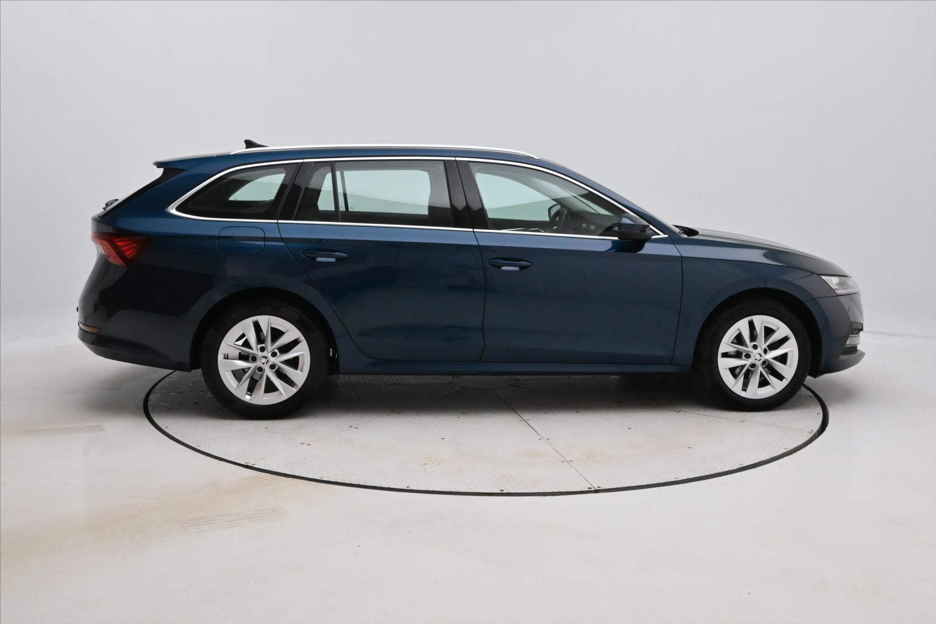 Hlavní fotografie vozu Škoda Octavia 2,0 TDI 110 kW DSG STYLE Záruka až 5 let (4)