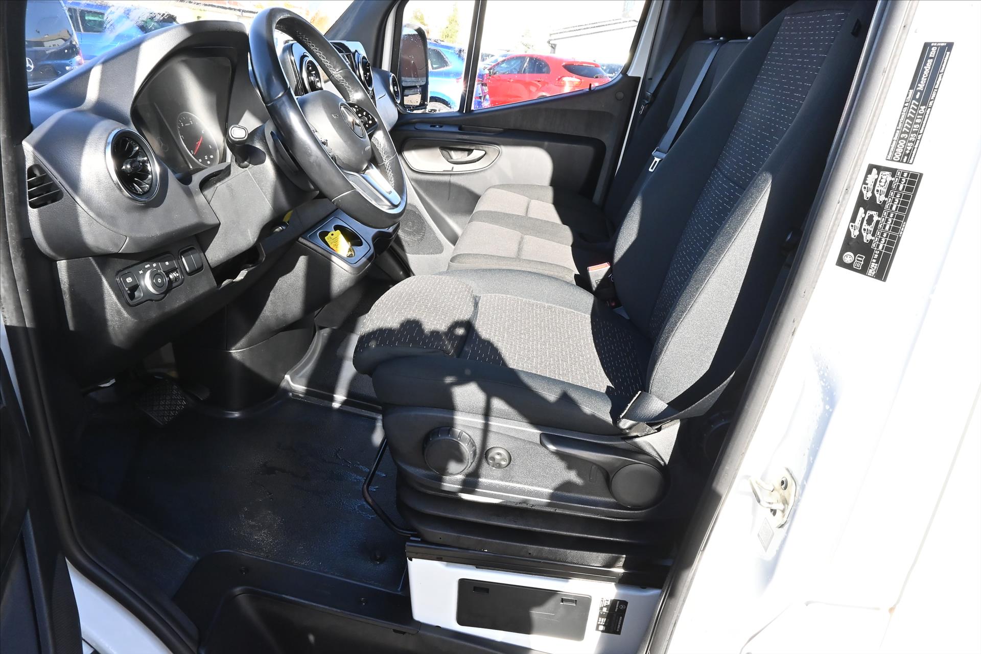 Hlavní fotografie vozu Mercedes-Benz Sprinter 2,0 317 CDI 125kW Záruka až 5 let (13)